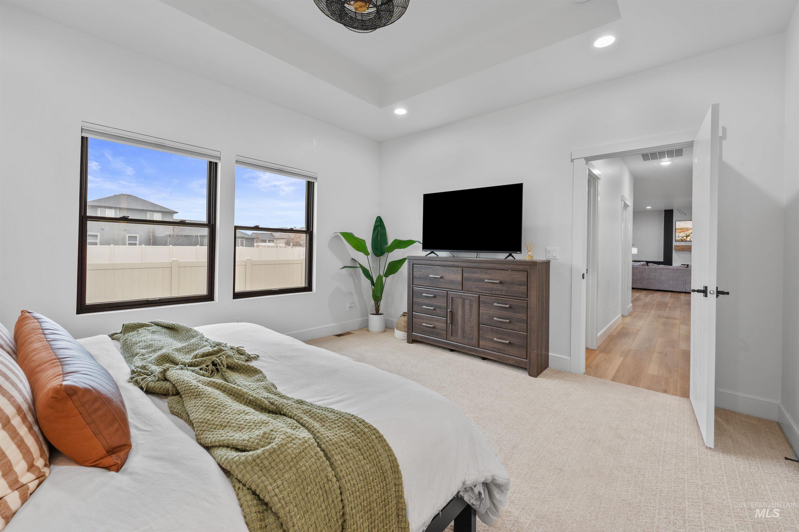 429 Meadowview Ln. N, Twin Falls, Idaho 83301, 3 Bedrooms, 2.5 Bathrooms, Residential For Sale, Price $574,900,MLS 98999751