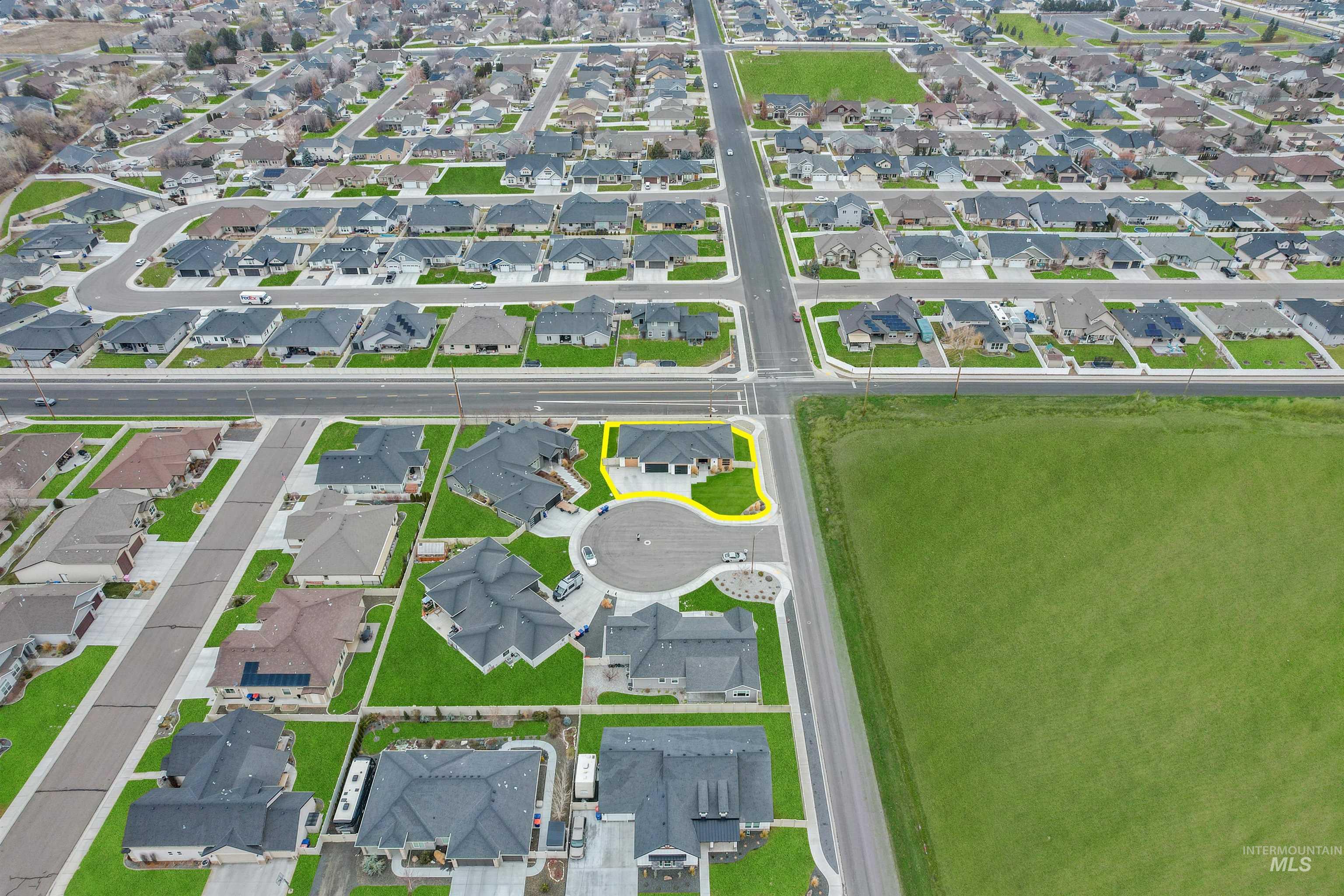 429 Meadowview Ln. N, Twin Falls, Idaho 83301, 3 Bedrooms, 2.5 Bathrooms, Residential For Sale, Price $574,900,MLS 98999751