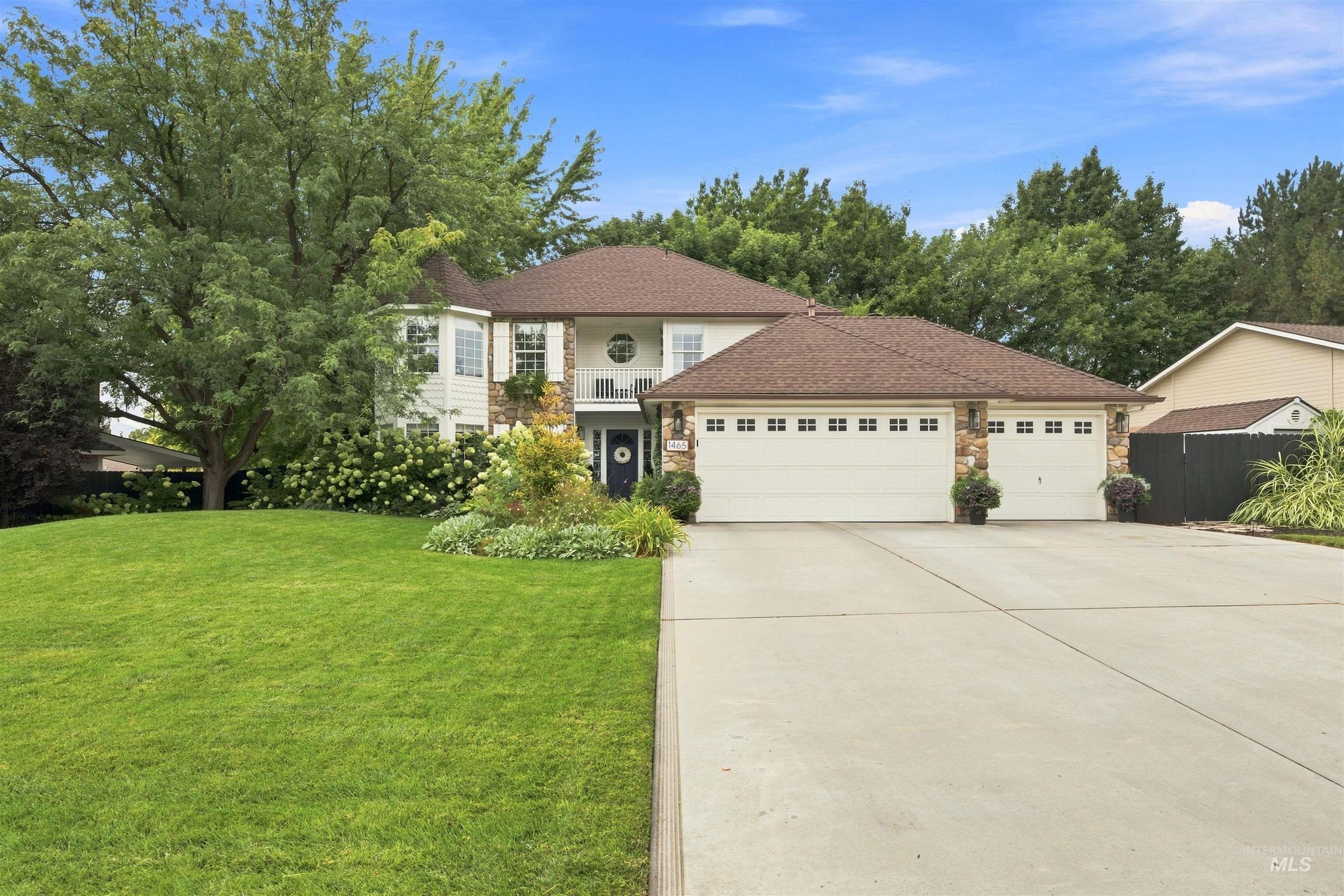 1465 E Hogan Street, Eagle, Idaho 83616, 5 Bedrooms, 2.5 Bathrooms, Residential For Sale, Price $749,900, 98999753