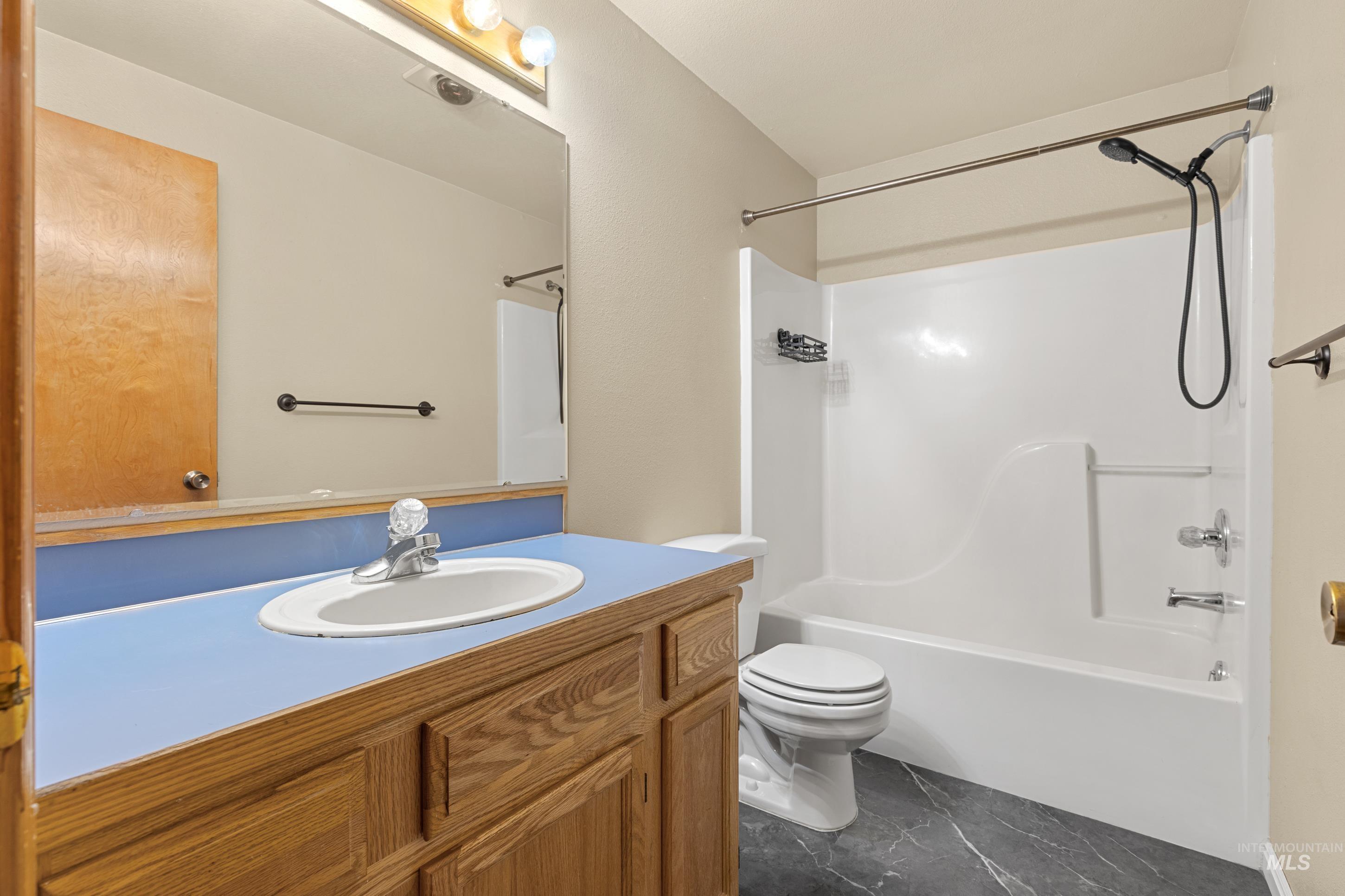 1385 Rosewood St, Mountain Home, Idaho 83647, 4 Bedrooms, 2 Bathrooms, Residential For Sale, Price $339,999,MLS 98999755