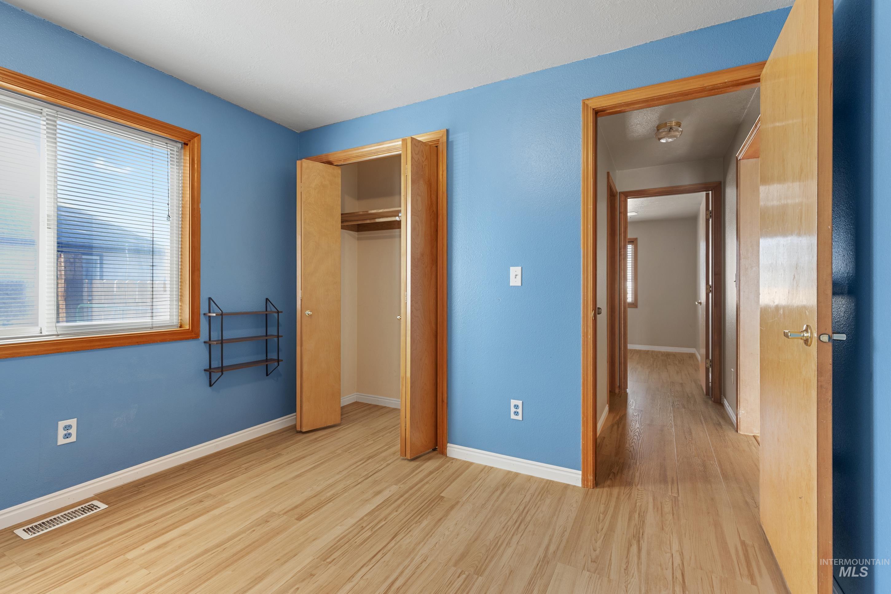 1385 Rosewood St, Mountain Home, Idaho 83647, 4 Bedrooms, 2 Bathrooms, Residential For Sale, Price $339,999,MLS 98999755
