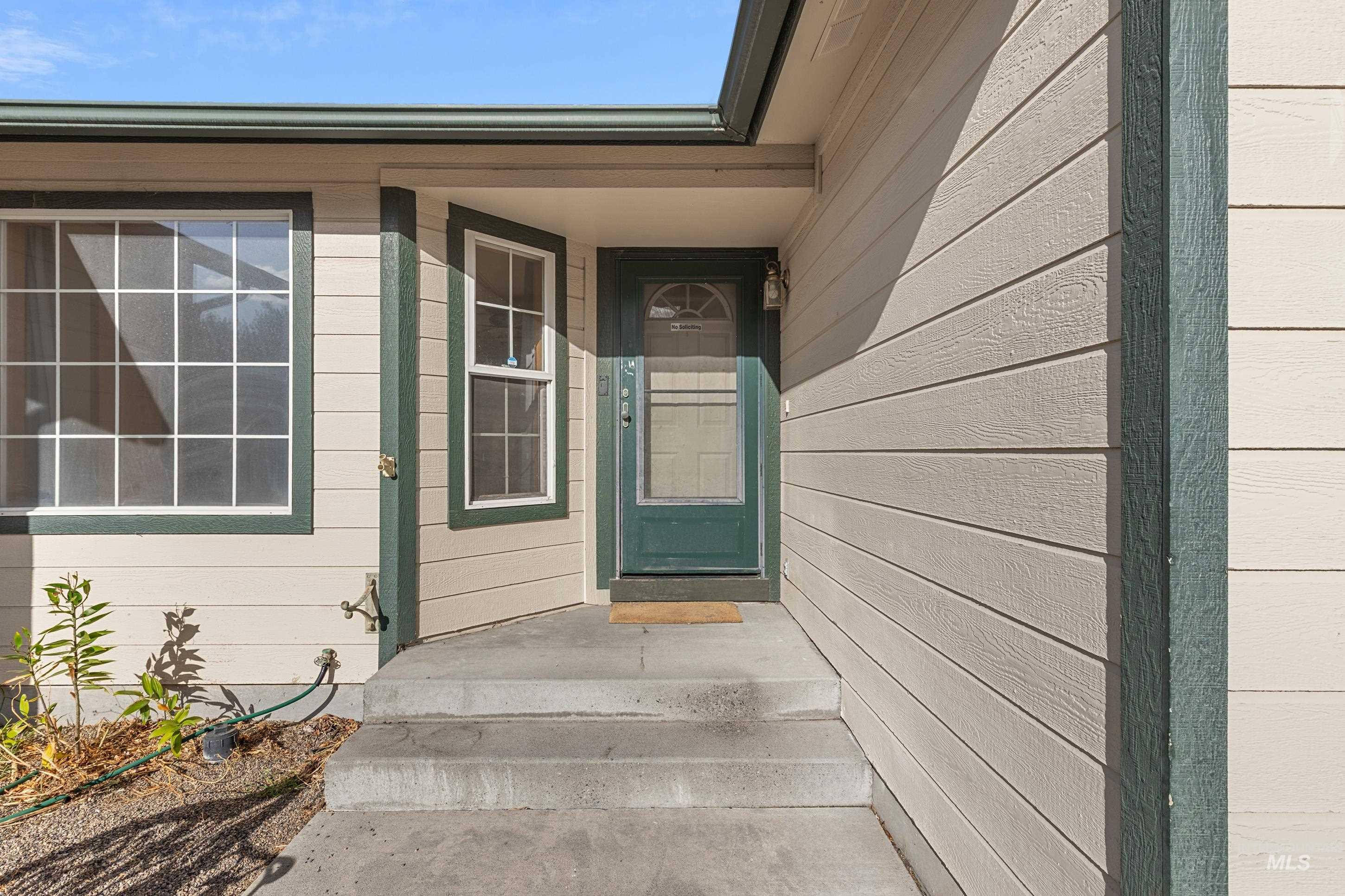 1385 Rosewood St, Mountain Home, Idaho 83647, 4 Bedrooms, 2 Bathrooms, Residential For Sale, Price $339,999,MLS 98999755