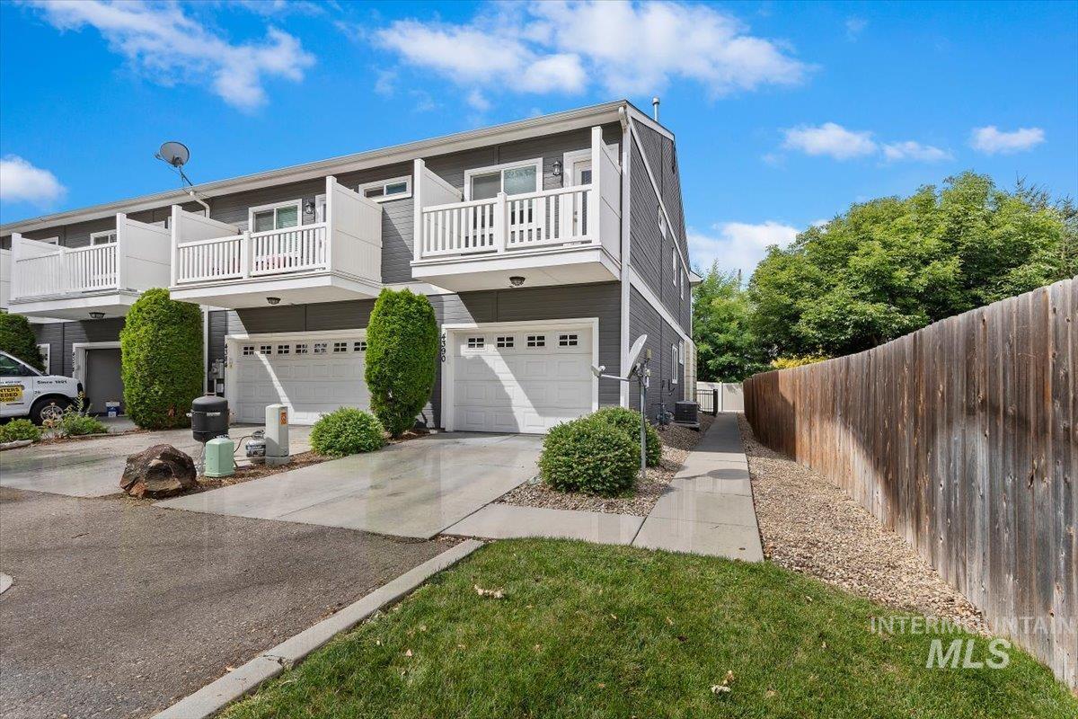 4390 N Five Mile Rd, Boise, Idaho 83713, 2 Bedrooms, 2.5 Bathrooms, Residential For Sale, Price $355,000, 98999756