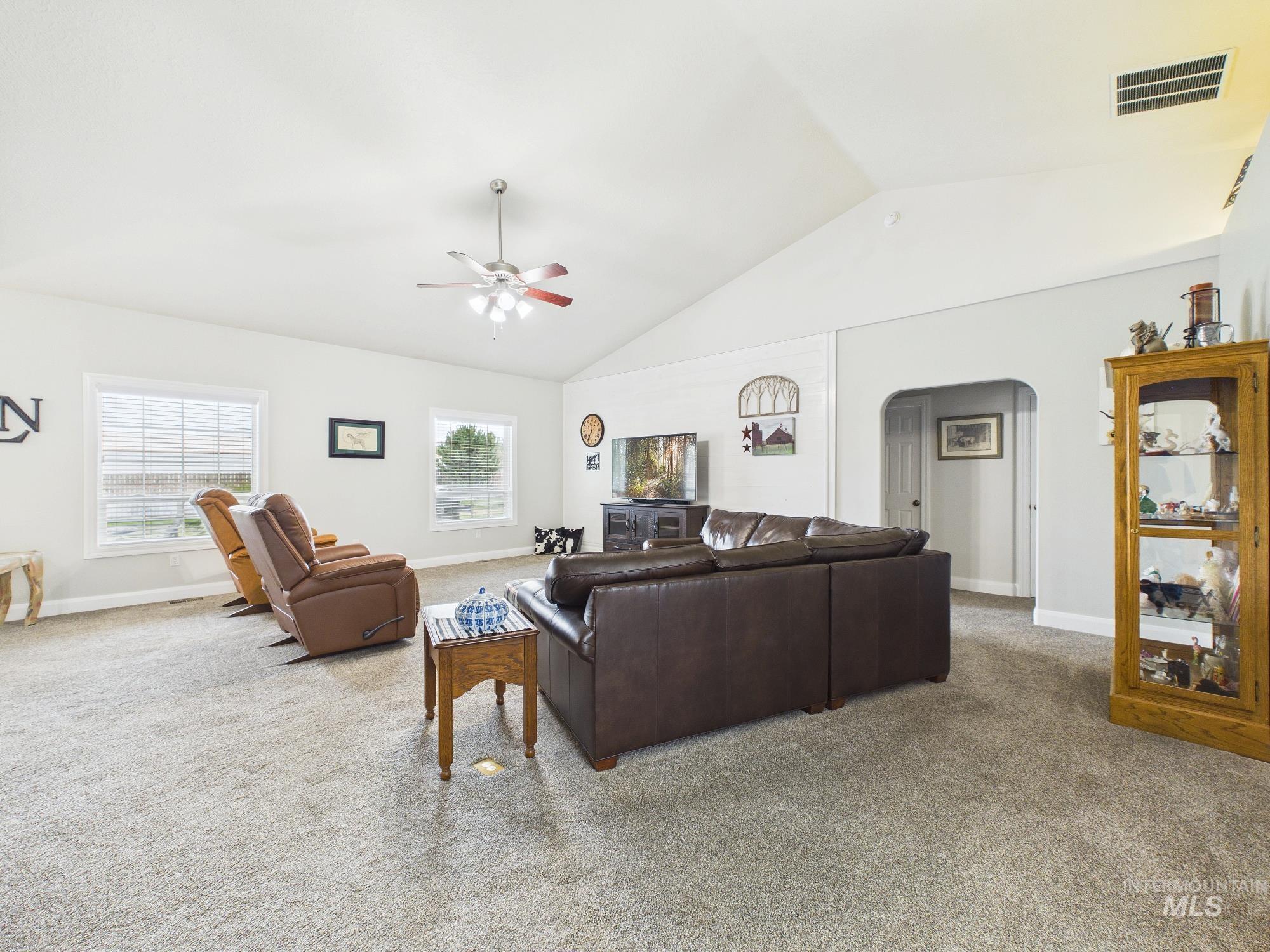 3400 Elk Horn Lane, Emmett, Idaho 83617, 3 Bedrooms, 2.5 Bathrooms, Residential For Sale, Price $935,000, 98999757