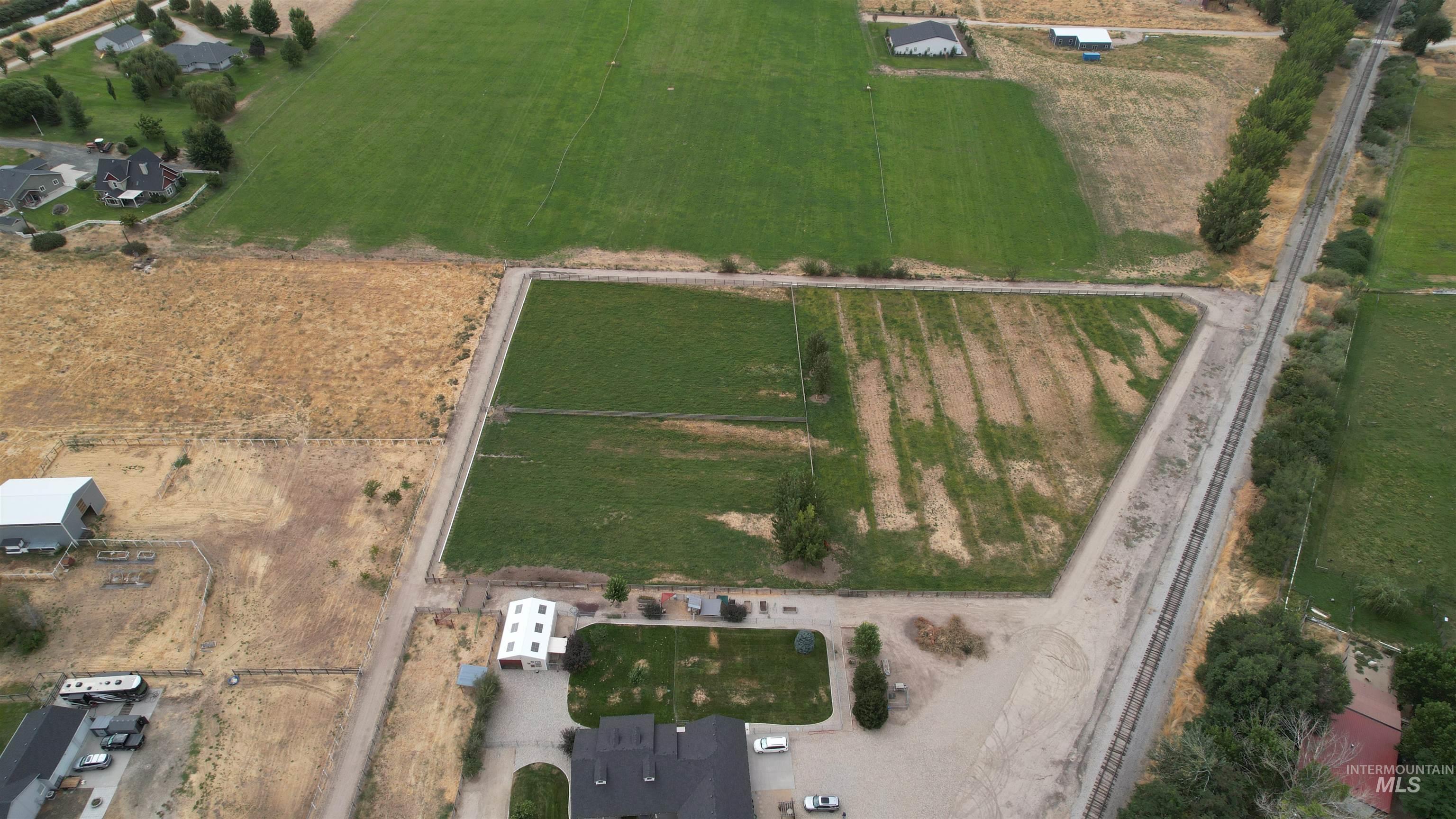 3400 Elk Horn Lane, Emmett, Idaho 83617, 3 Bedrooms, 2.5 Bathrooms, Residential For Sale, Price $935,000, 98999757