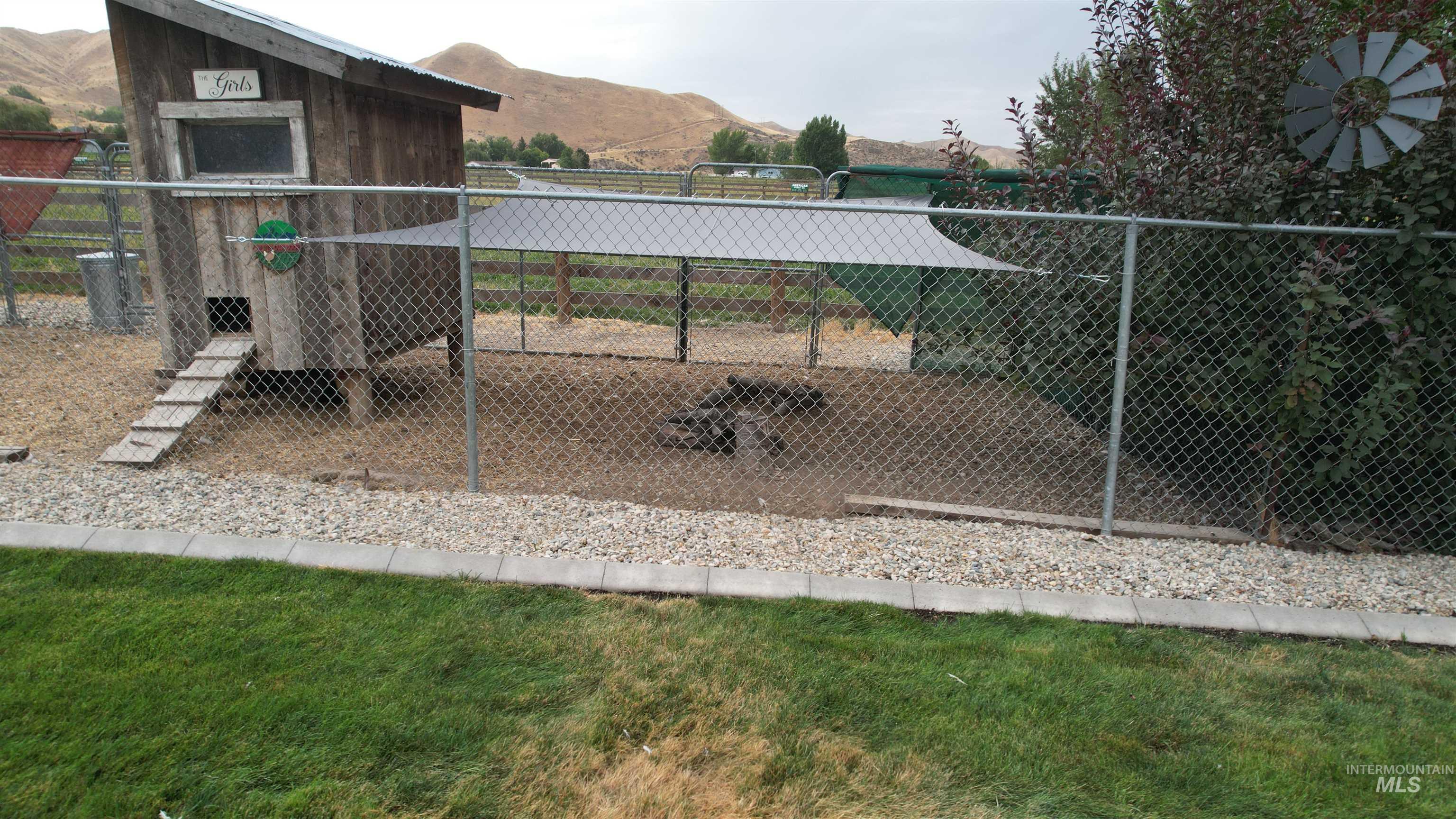 3400 Elk Horn Lane, Emmett, Idaho 83617, 3 Bedrooms, 2.5 Bathrooms, Residential For Sale, Price $935,000, 98999757