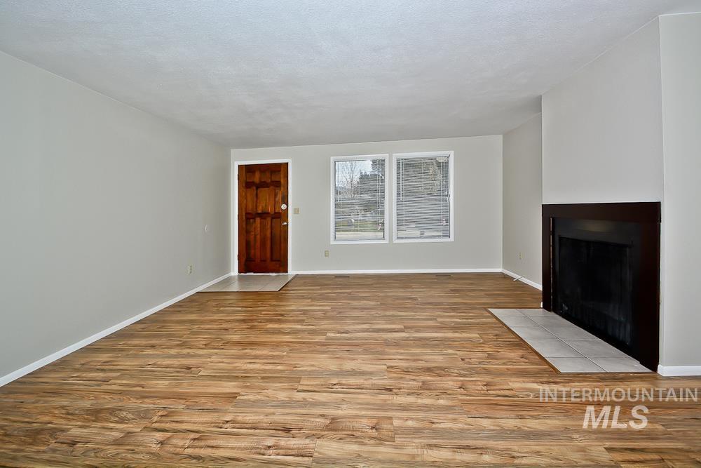 2011 S Colorado Ave, Boise, Idaho 83706, 2 Bedrooms, 1 Bathroom, Residential Income For Sale, Price $559,900, 98999762