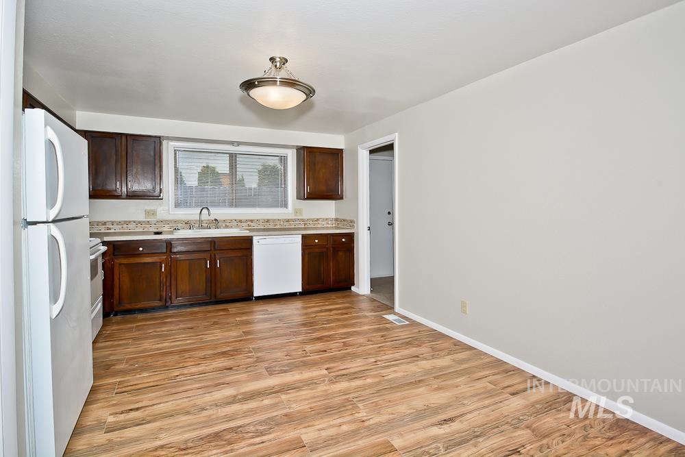 2011 S Colorado Ave, Boise, Idaho 83706, 2 Bedrooms, 1 Bathroom, Residential Income For Sale, Price $559,900, 98999762