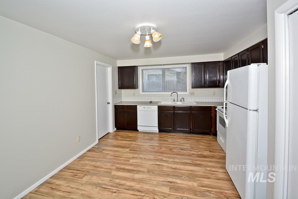 2011 S Colorado Ave, Boise, Idaho 83706, 2 Bedrooms, 1 Bathroom, Residential Income For Sale, Price $559,900, 98999762