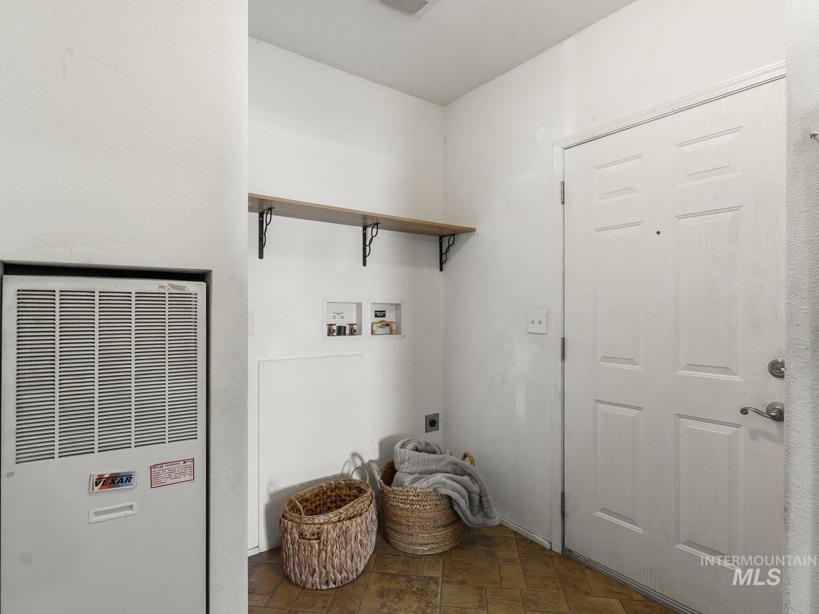 366 1st Ave., Council, Idaho 83612, 2 Bedrooms, 2 Bathrooms, Residential For Sale, Price $279,000,MLS 98999764