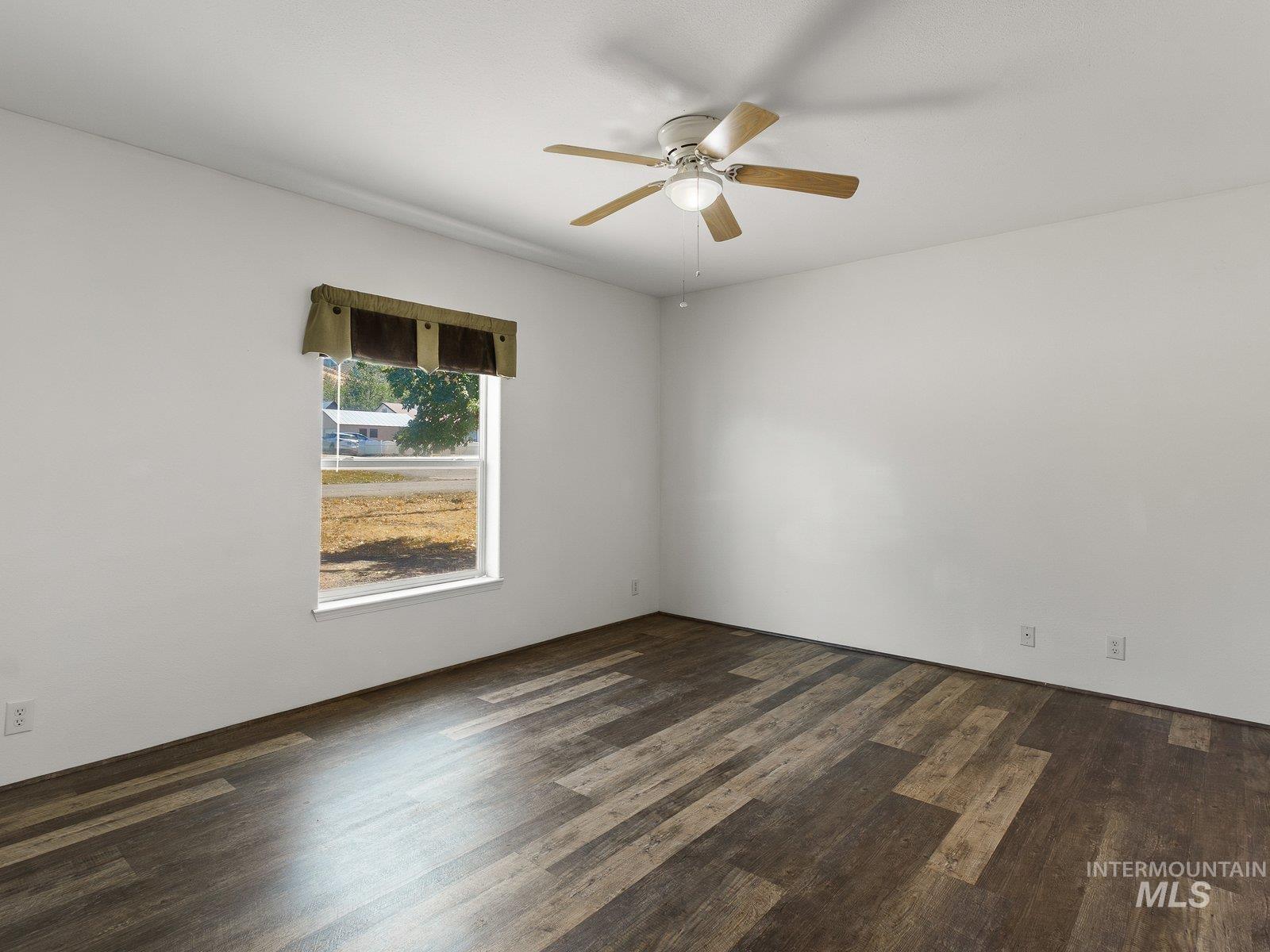366 1st Ave., Council, Idaho 83612, 2 Bedrooms, 2 Bathrooms, Residential For Sale, Price $279,000,MLS 98999764