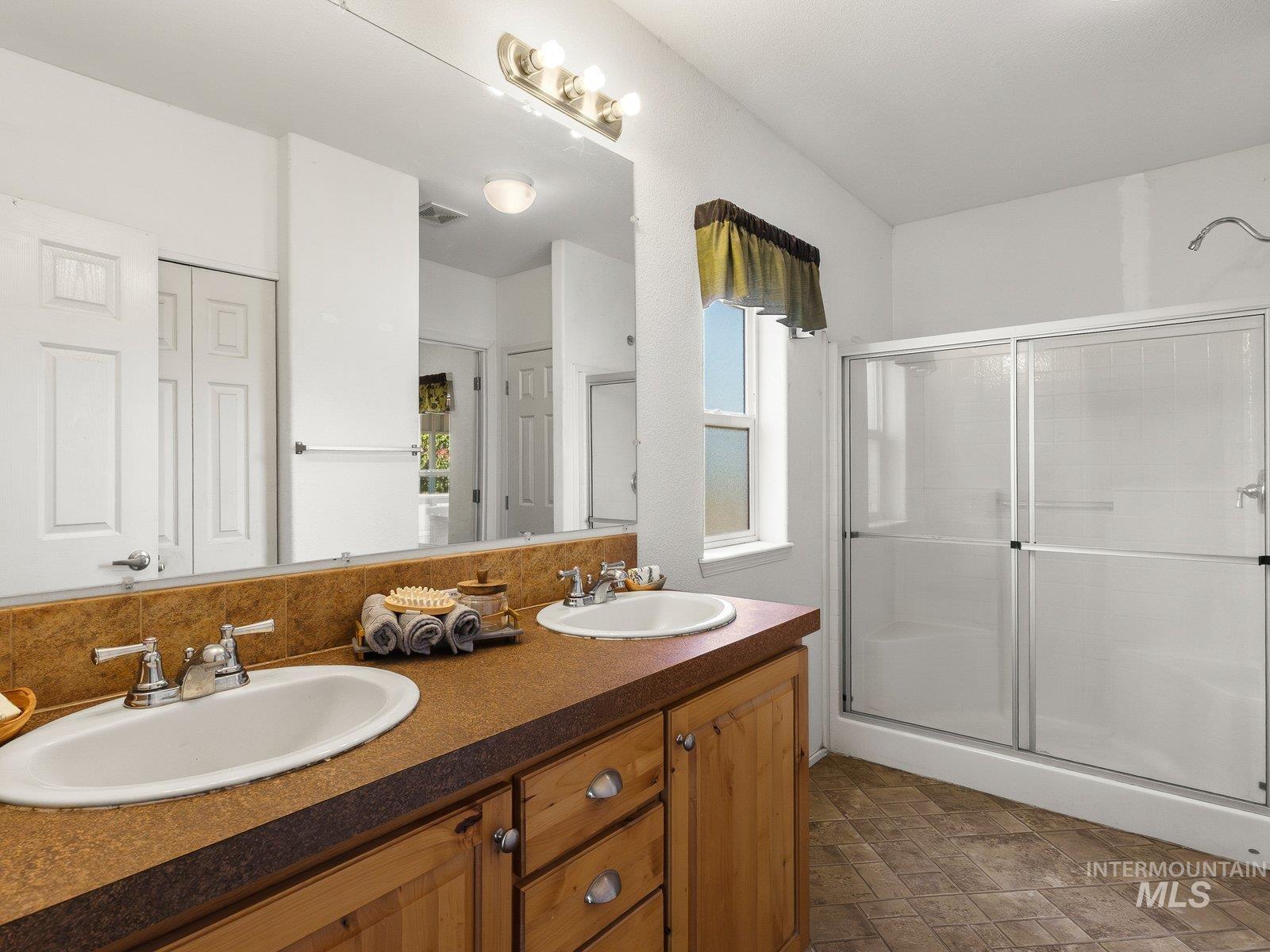 366 1st Ave., Council, Idaho 83612, 2 Bedrooms, 2 Bathrooms, Residential For Sale, Price $279,000,MLS 98999764