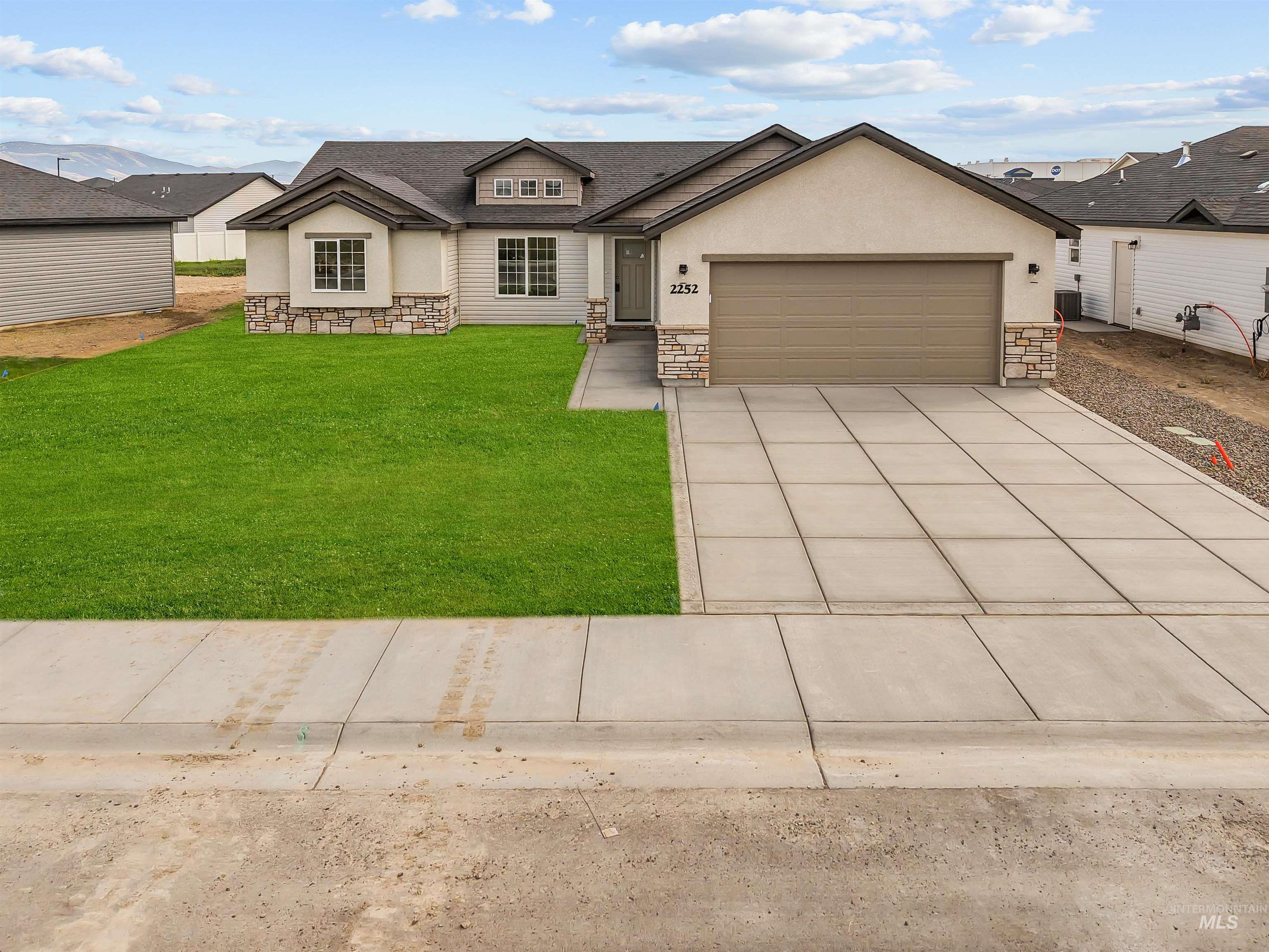 2252 Yukon Trail, Burley, Idaho 83318, 4 Bedrooms, 2 Bathrooms, Residential For Sale, Price $369,900, 98999766