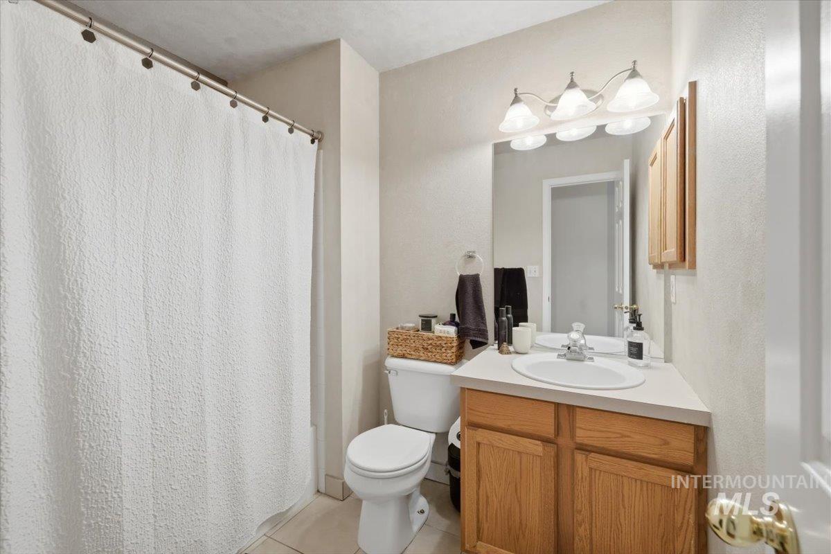 7429 W Lamplighter Street, Boise, Idaho 83714, 3 Bedrooms, 2.5 Bathrooms, Residential For Sale, Price $474,700,MLS 98999769