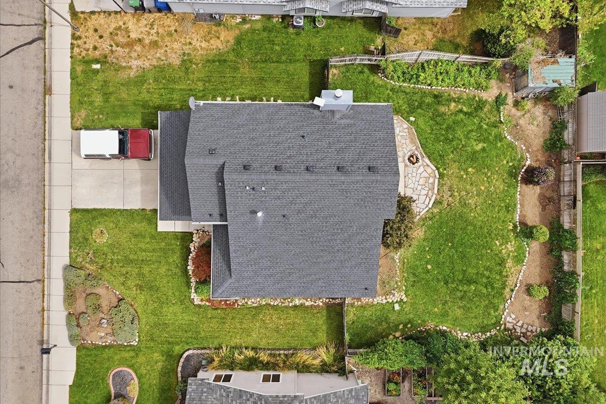 7429 W Lamplighter Street, Boise, Idaho 83714, 3 Bedrooms, 2.5 Bathrooms, Residential For Sale, Price $474,700,MLS 98999769