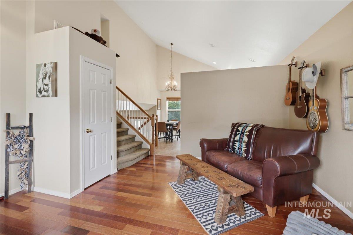 7429 W Lamplighter Street, Boise, Idaho 83714, 3 Bedrooms, 2.5 Bathrooms, Residential For Sale, Price $474,700,MLS 98999769