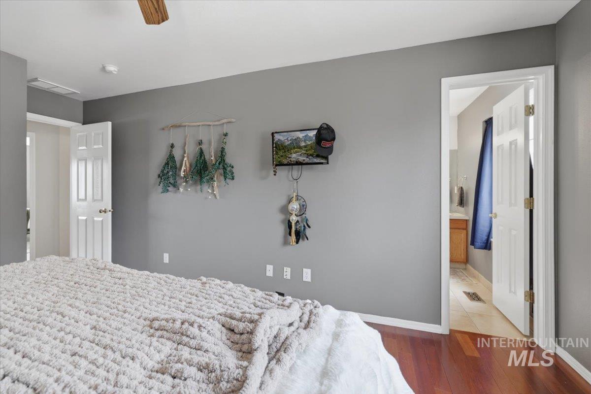 7429 W Lamplighter Street, Boise, Idaho 83714, 3 Bedrooms, 2.5 Bathrooms, Residential For Sale, Price $474,700,MLS 98999769