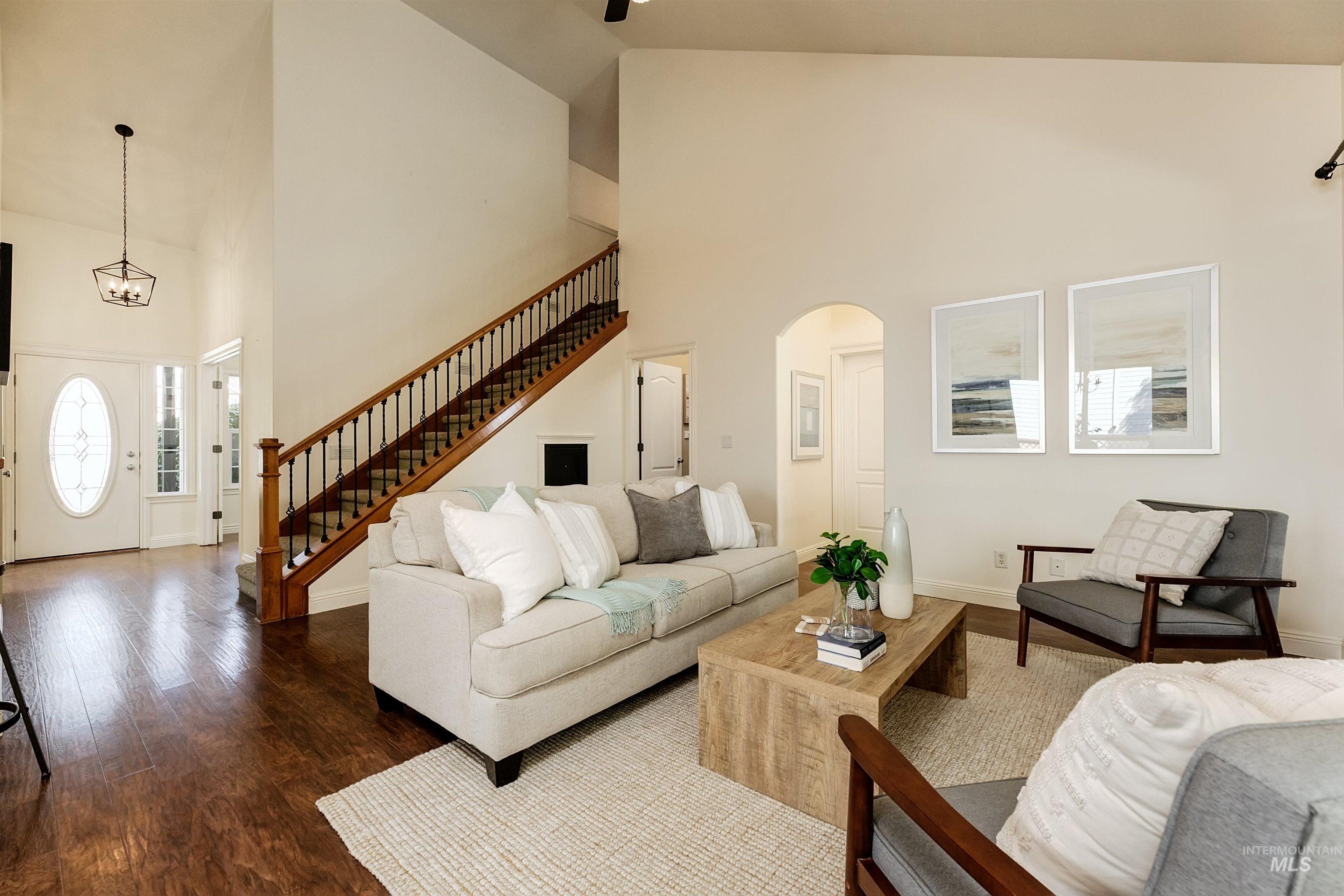 1075 N Falling Water Way, Eagle, Idaho 83616, 4 Bedrooms, 3 Bathrooms, Residential For Sale, Price $669,000,MLS 98999771