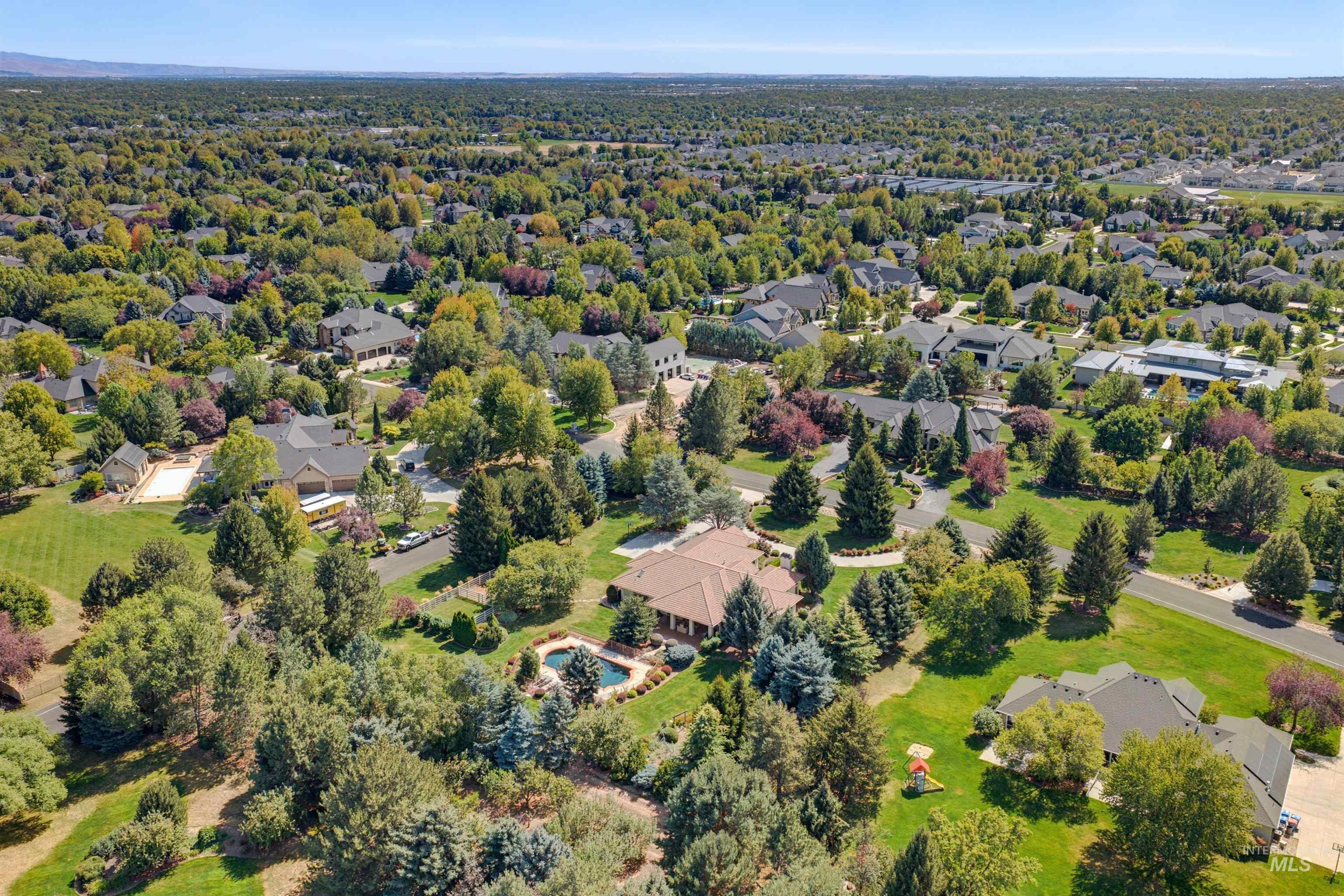 2554 W Sugar Crest Drive, Eagle, Idaho 83616, 4 Bedrooms, 3 Bathrooms, Residential For Sale, Price $1,599,000,MLS 98999773