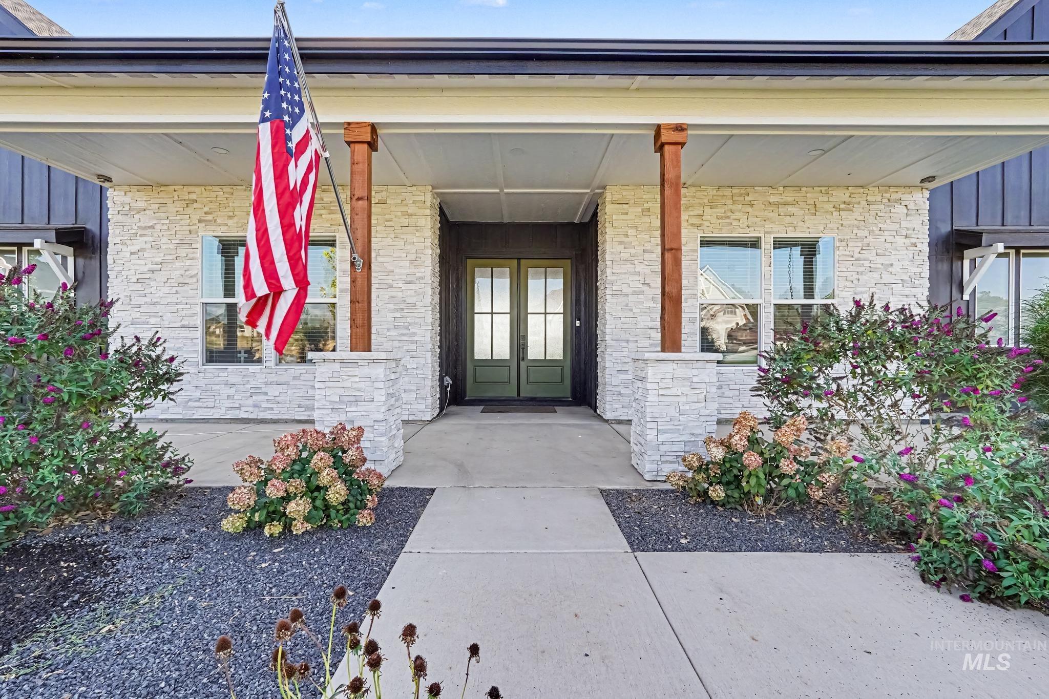 23871 Legends Ln, Caldwell, Idaho 83607, 6 Bedrooms, 3.5 Bathrooms, Residential For Sale, Price $1,500,000,MLS 98999774