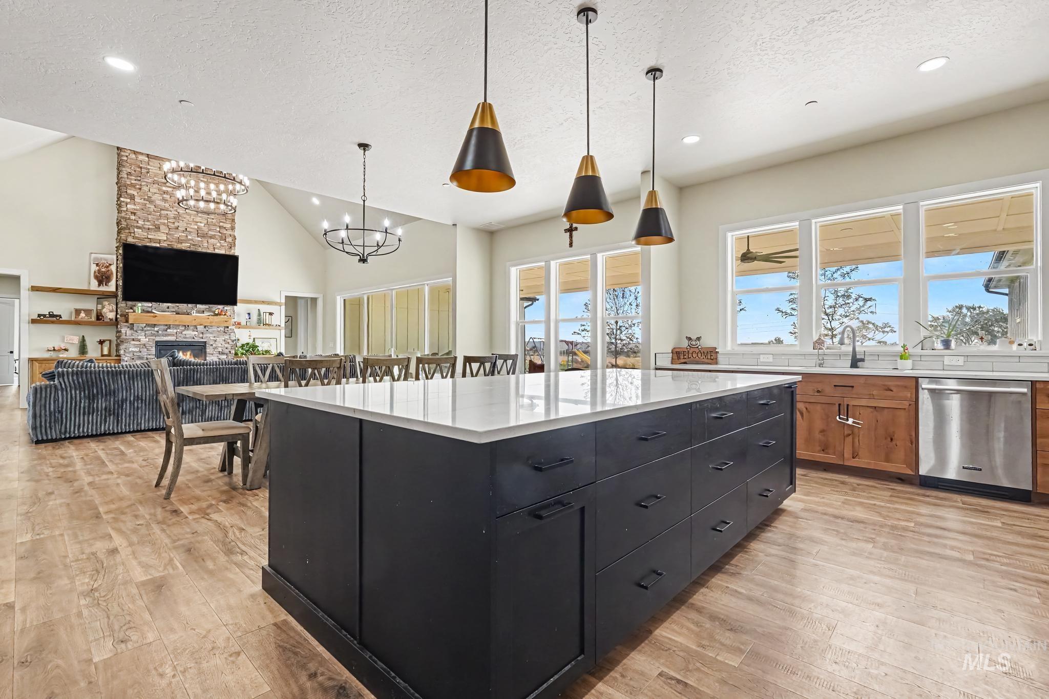 23871 Legends Ln, Caldwell, Idaho 83607, 6 Bedrooms, 3.5 Bathrooms, Residential For Sale, Price $1,500,000,MLS 98999774