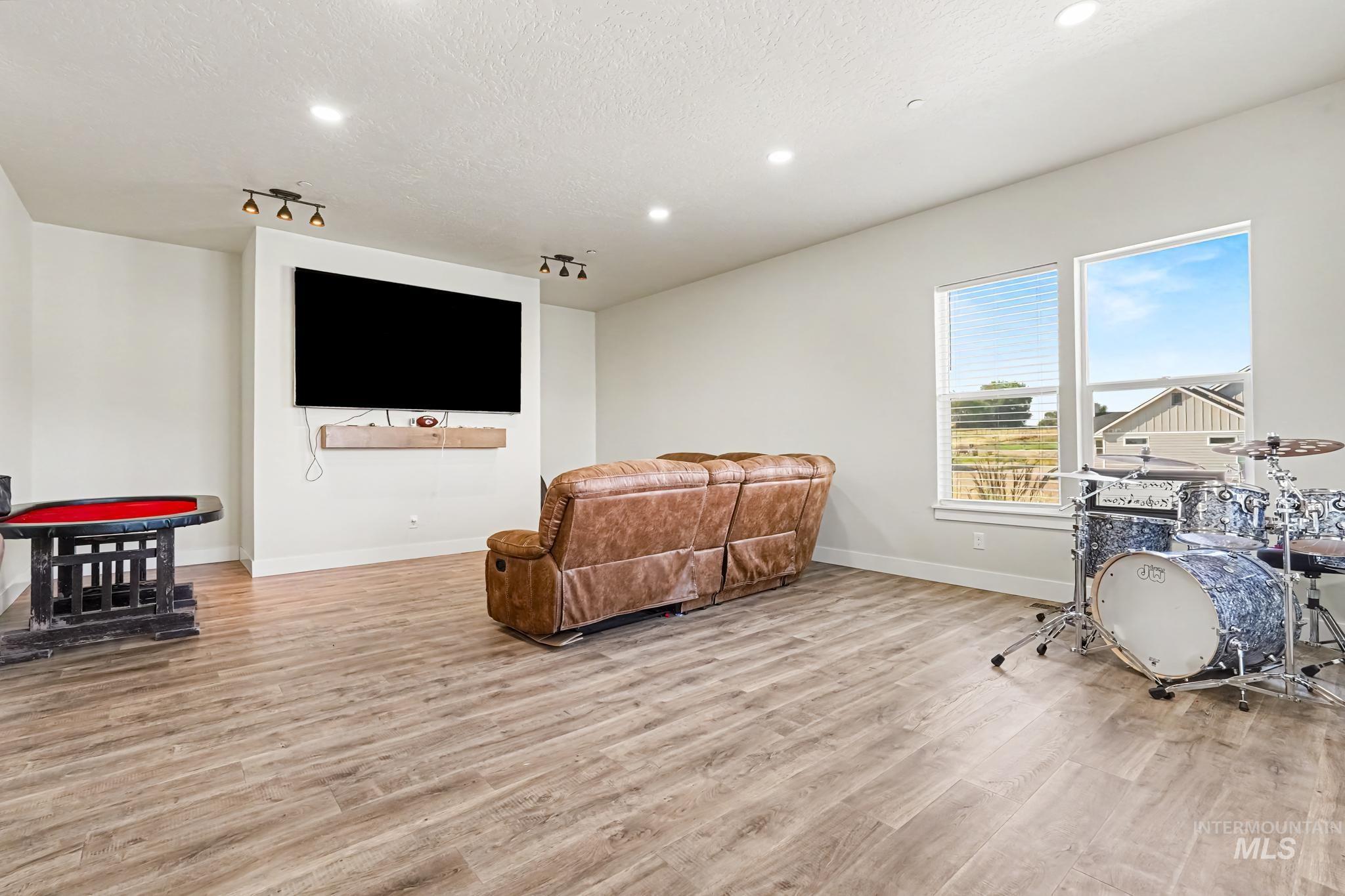 23871 Legends Ln, Caldwell, Idaho 83607, 6 Bedrooms, 3.5 Bathrooms, Residential For Sale, Price $1,500,000,MLS 98999774