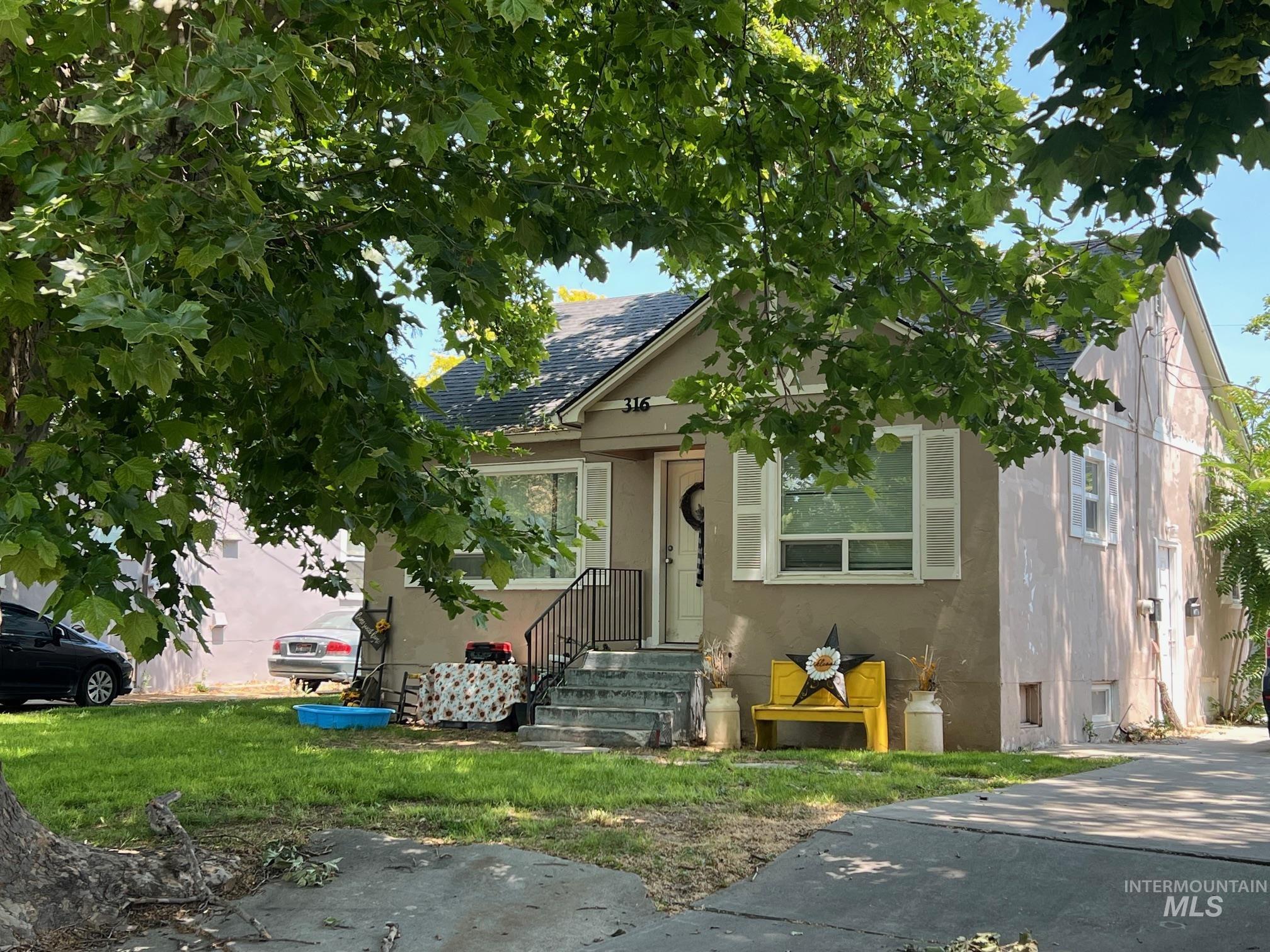 316 S Olive St, Nampa, Idaho 83686, 2 Bedrooms, 1 Bathroom, Residential Income For Sale, Price $449,900, 98999777