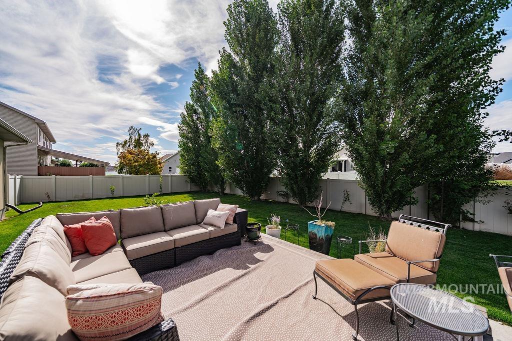 5119 Pevero, Idaho Falls, Idaho 83401, 3 Bedrooms, 2 Bathrooms, Residential For Sale, Price $550,000,MLS 98999778