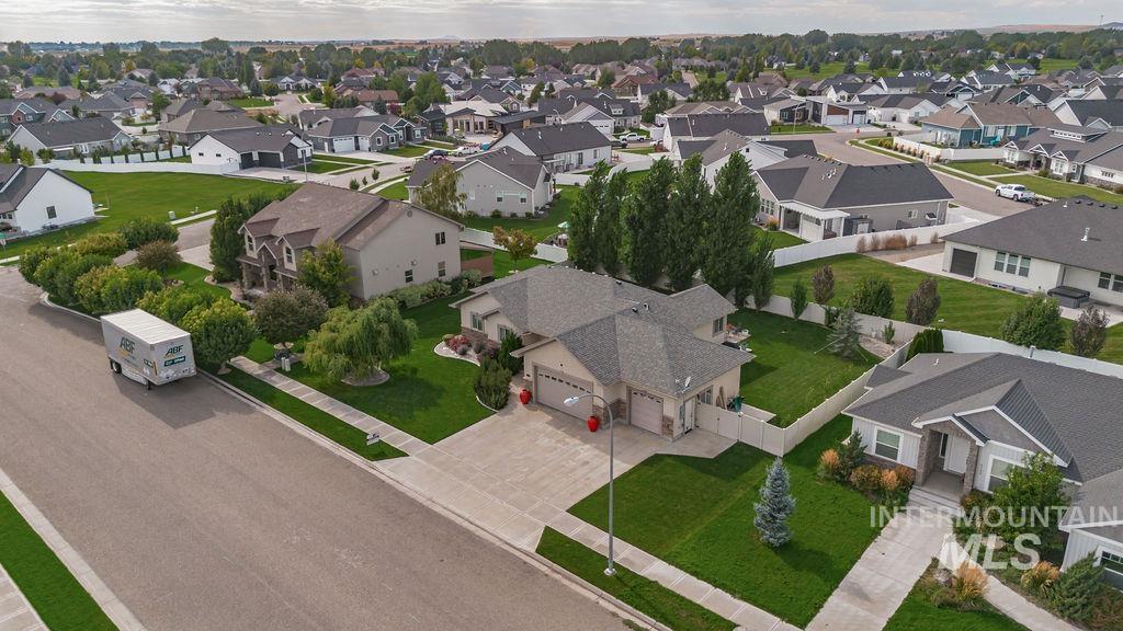 5119 Pevero, Idaho Falls, Idaho 83401, 3 Bedrooms, 2 Bathrooms, Residential For Sale, Price $550,000,MLS 98999778