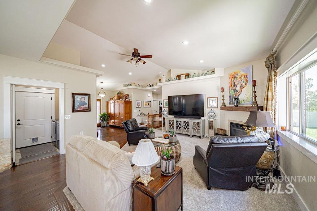 5119 Pevero, Idaho Falls, Idaho 83401, 3 Bedrooms, 2 Bathrooms, Residential For Sale, Price $550,000,MLS 98999778