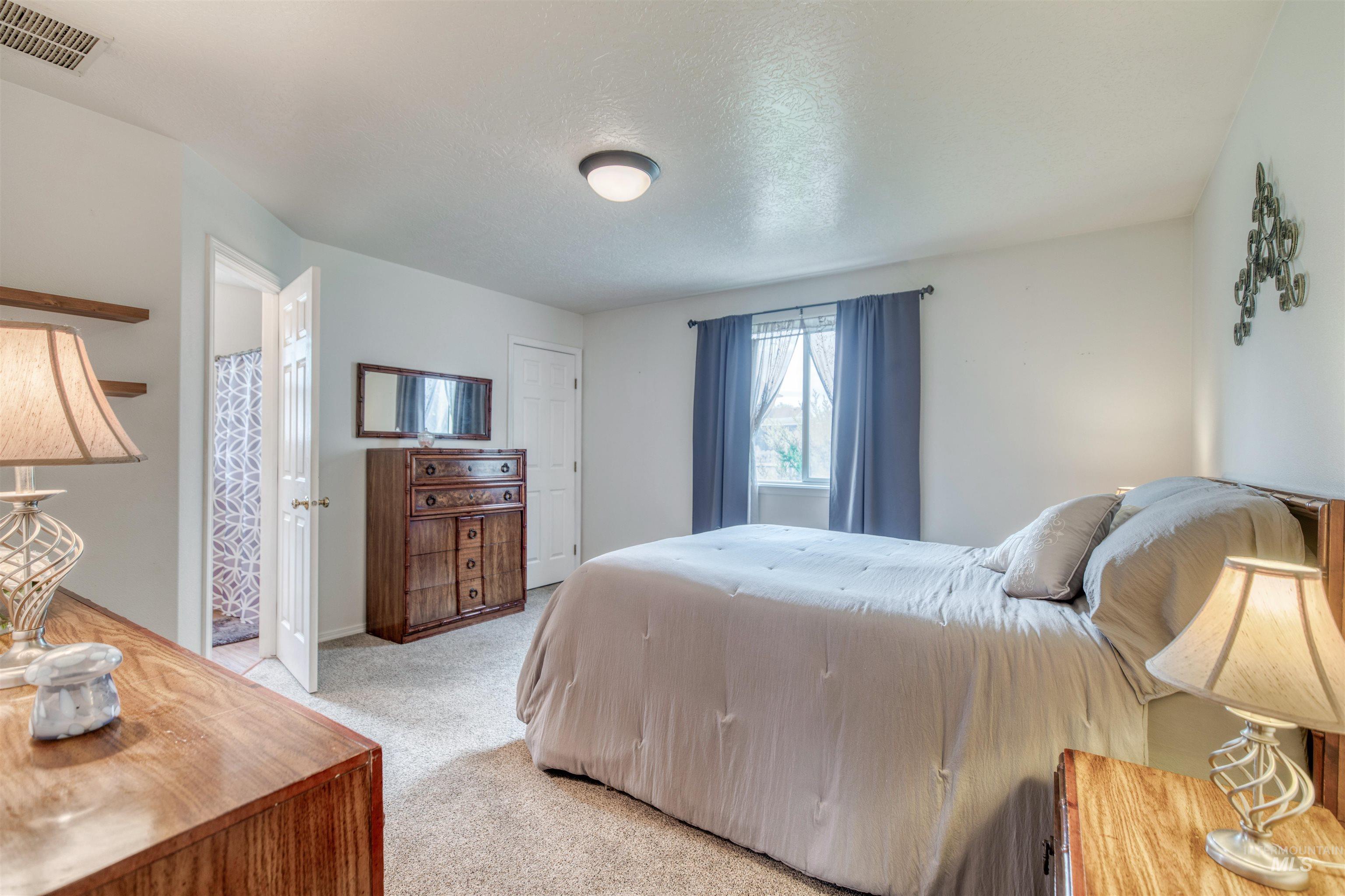 1915 W Mountain Pointe Ave, Nampa, Idaho 83651, 3 Bedrooms, 2 Bathrooms, Residential For Sale, Price $360,000, 98999781