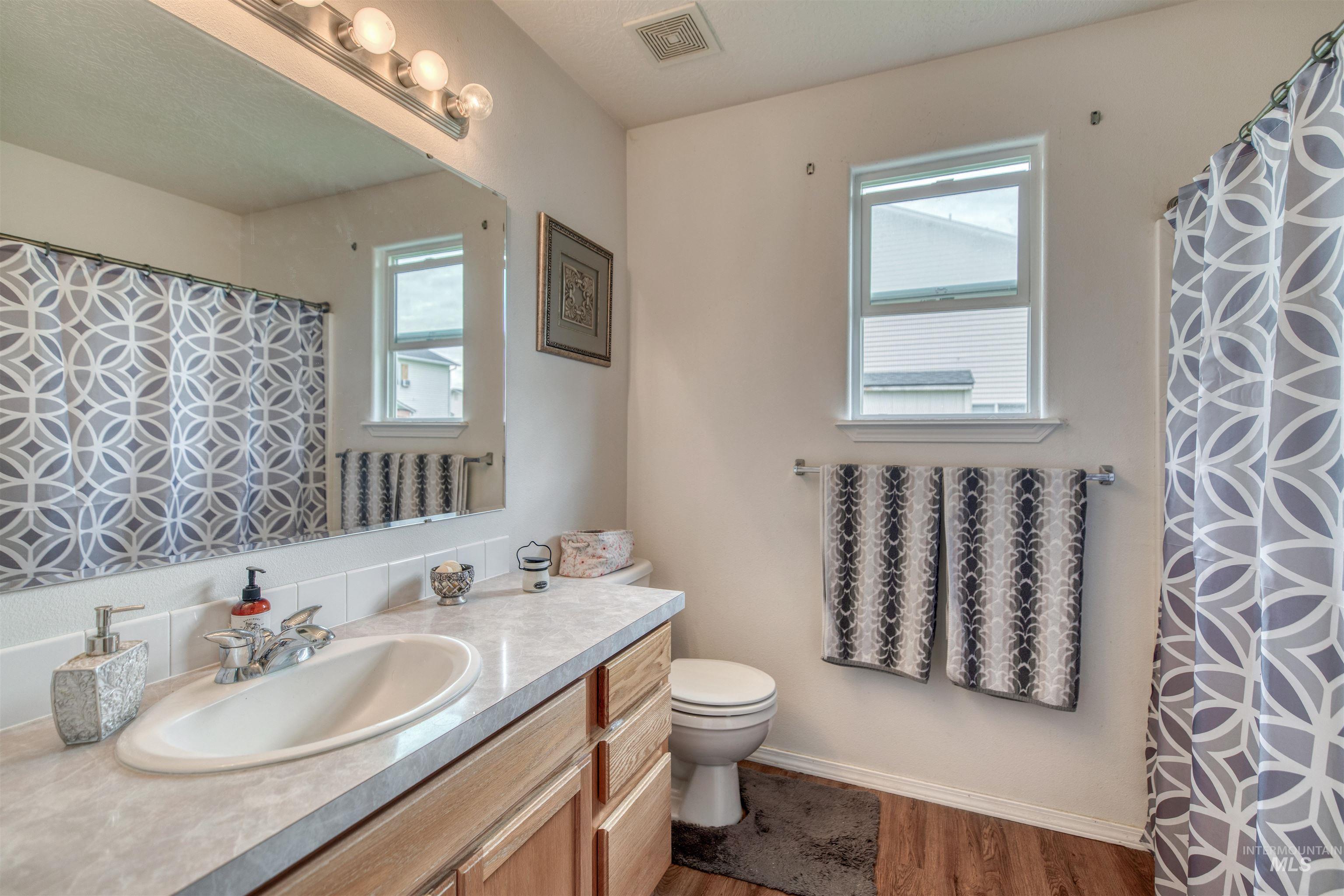 1915 W Mountain Pointe Ave, Nampa, Idaho 83651, 3 Bedrooms, 2 Bathrooms, Residential For Sale, Price $360,000, 98999781