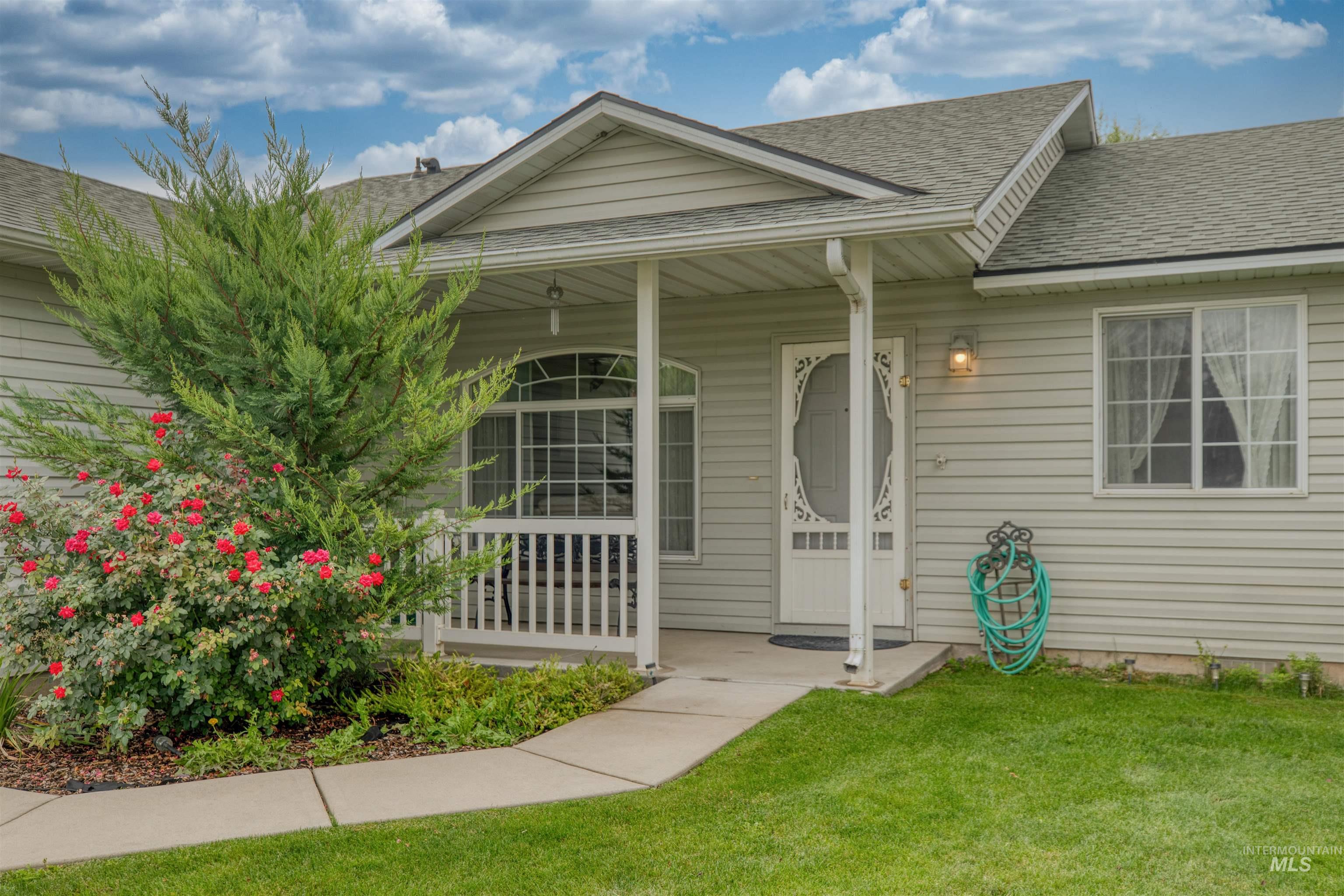 1915 W Mountain Pointe Ave, Nampa, Idaho 83651, 3 Bedrooms, 2 Bathrooms, Residential For Sale, Price $360,000, 98999781