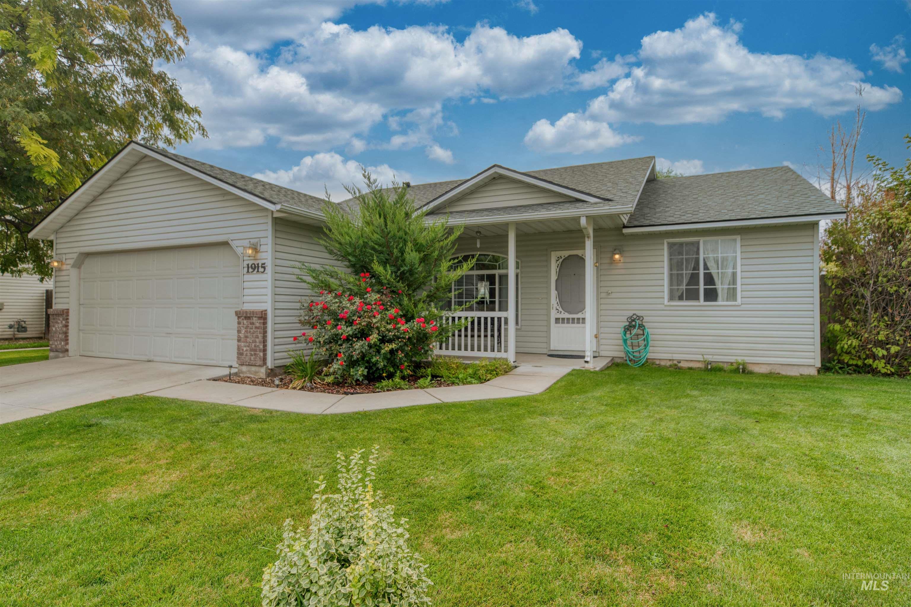 1915 W Mountain Pointe Ave, Nampa, Idaho 83651, 3 Bedrooms, 2 Bathrooms, Residential For Sale, Price $360,000, 98999781