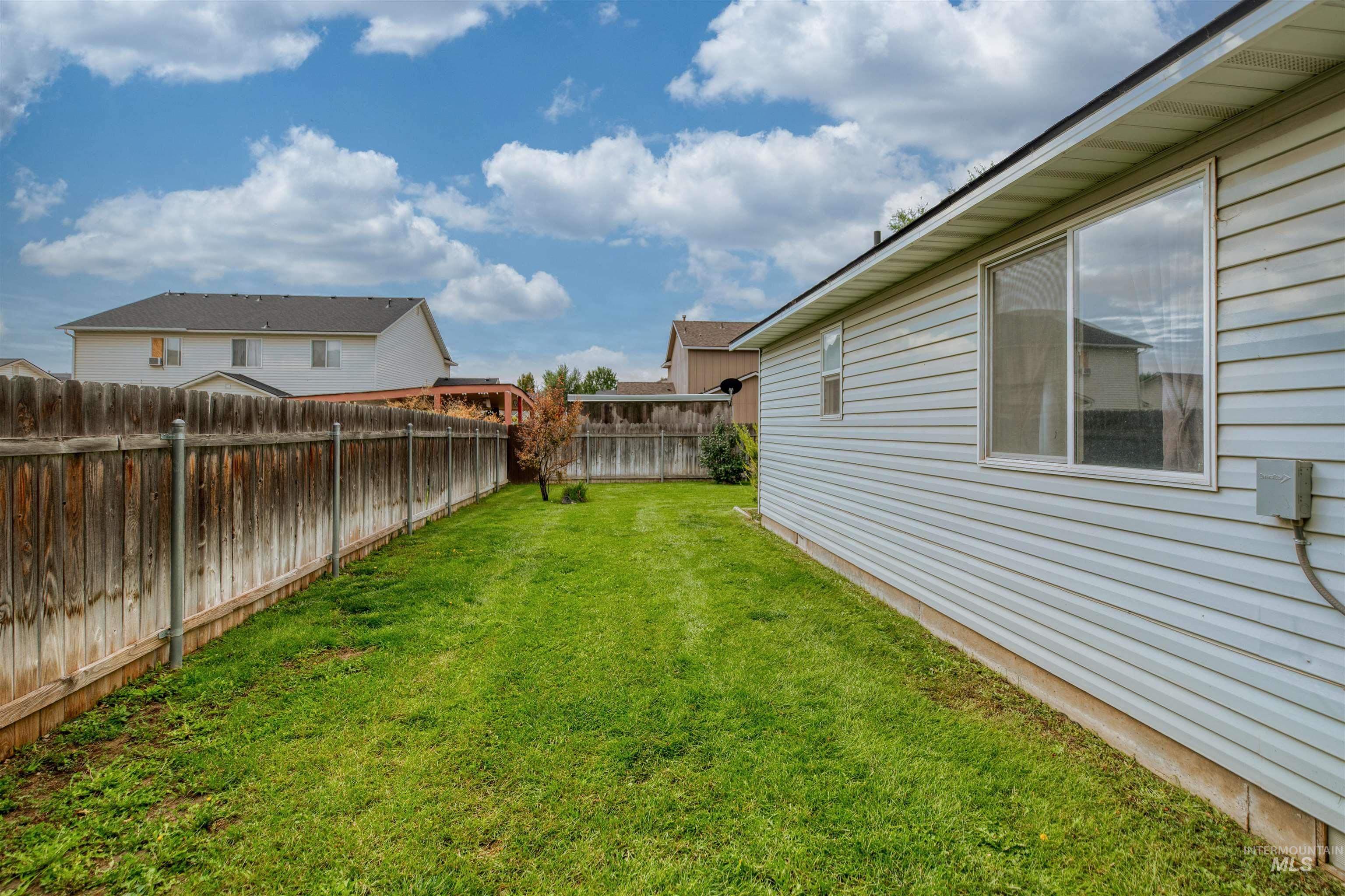 1915 W Mountain Pointe Ave, Nampa, Idaho 83651, 3 Bedrooms, 2 Bathrooms, Residential For Sale, Price $360,000, 98999781