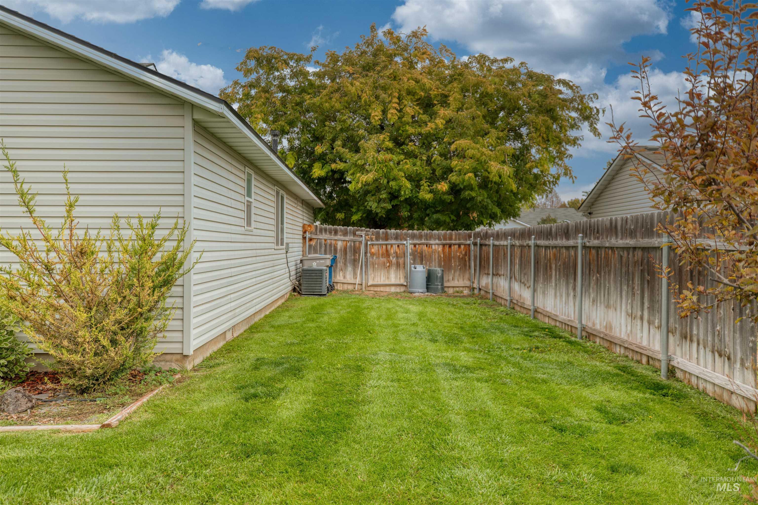 1915 W Mountain Pointe Ave, Nampa, Idaho 83651, 3 Bedrooms, 2 Bathrooms, Residential For Sale, Price $360,000, 98999781