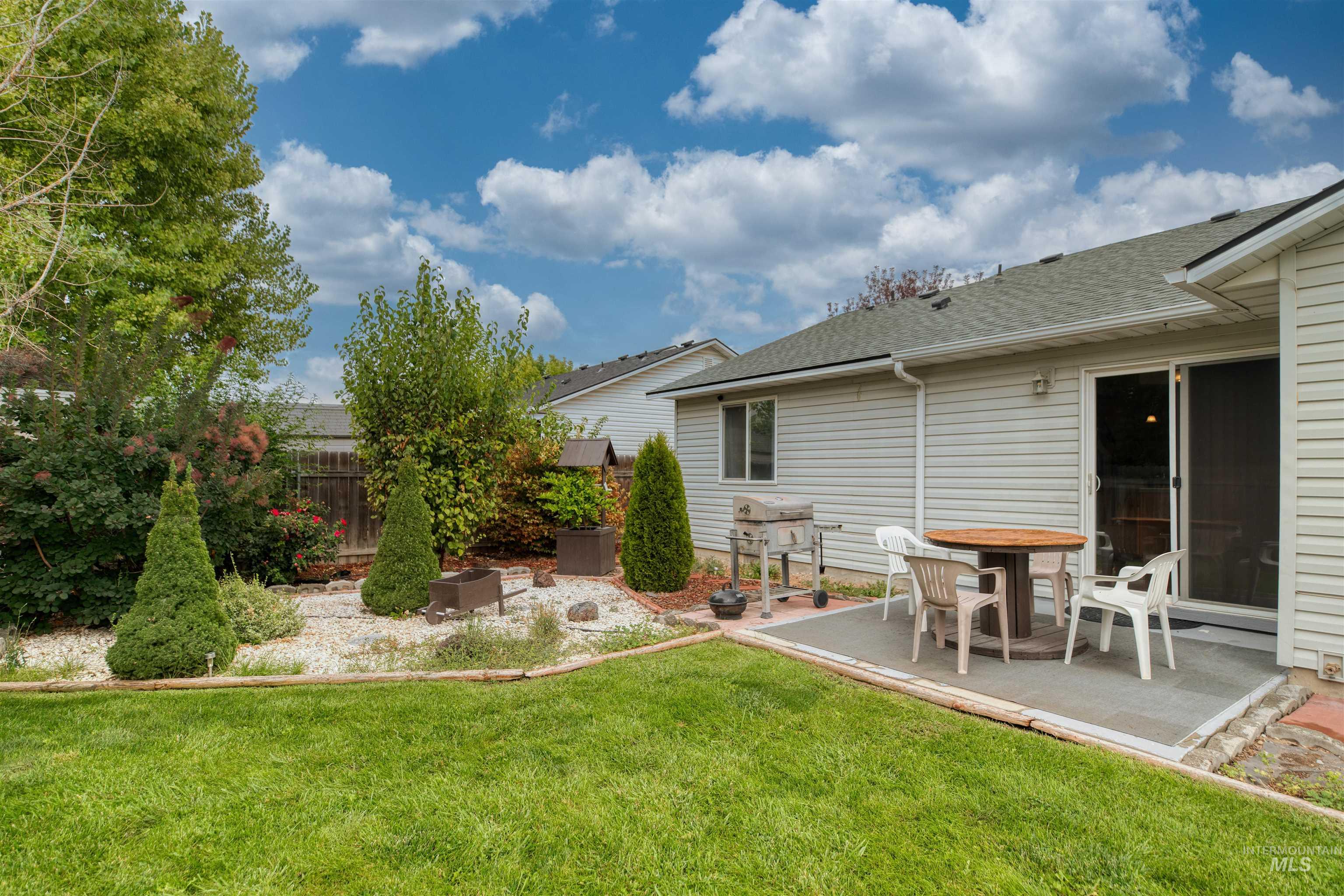 1915 W Mountain Pointe Ave, Nampa, Idaho 83651, 3 Bedrooms, 2 Bathrooms, Residential For Sale, Price $360,000, 98999781