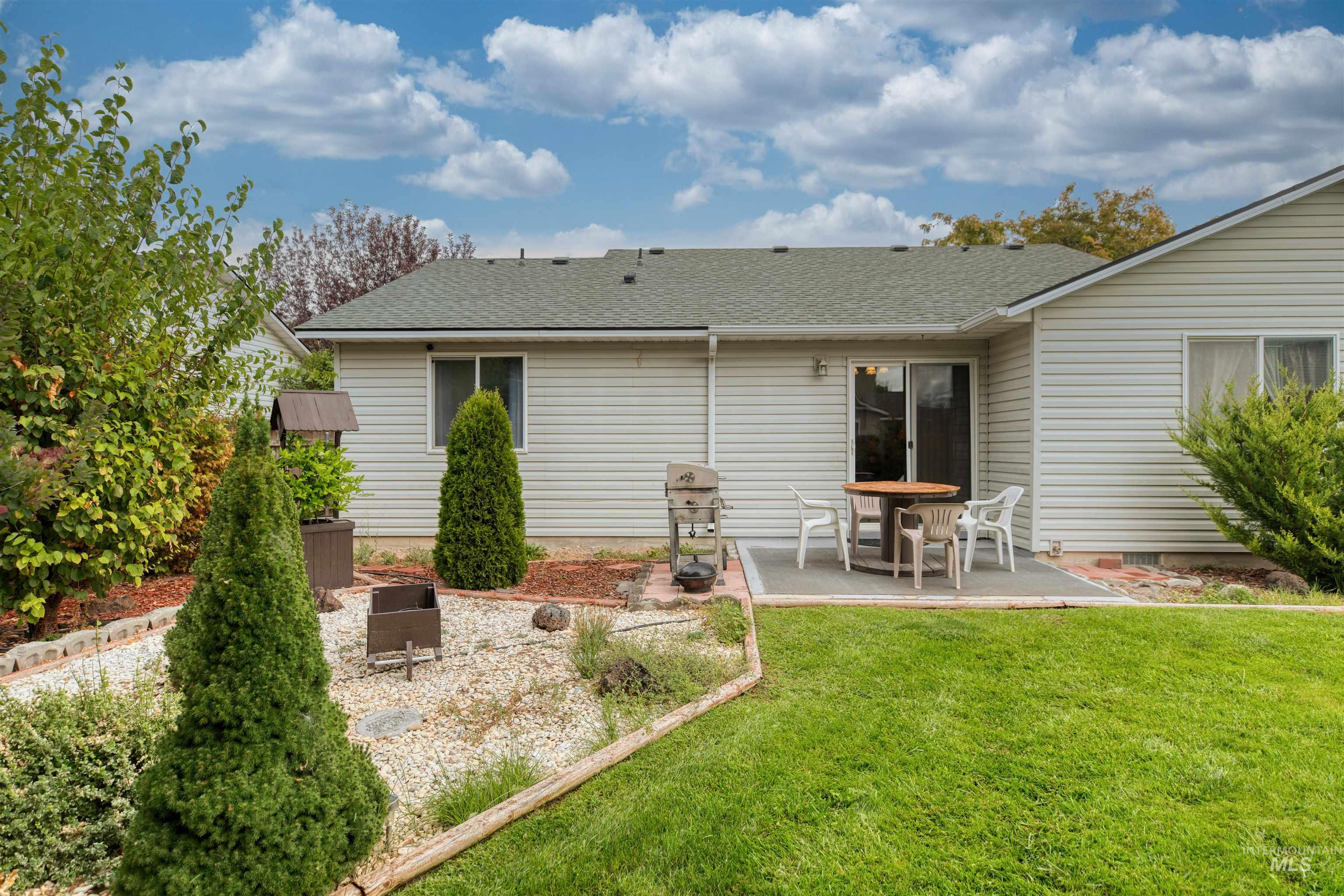 1915 W Mountain Pointe Ave, Nampa, Idaho 83651, 3 Bedrooms, 2 Bathrooms, Residential For Sale, Price $360,000, 98999781