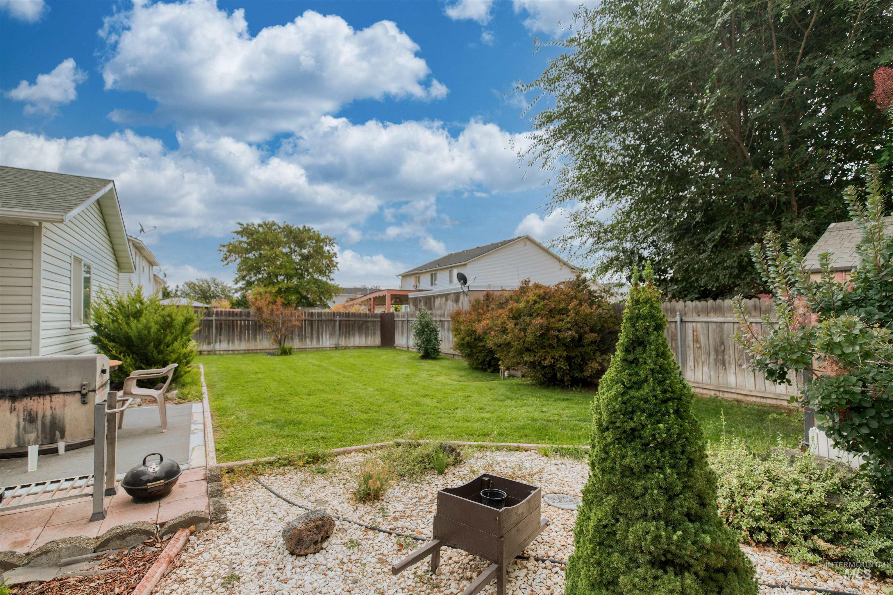 1915 W Mountain Pointe Ave, Nampa, Idaho 83651, 3 Bedrooms, 2 Bathrooms, Residential For Sale, Price $360,000, 98999781