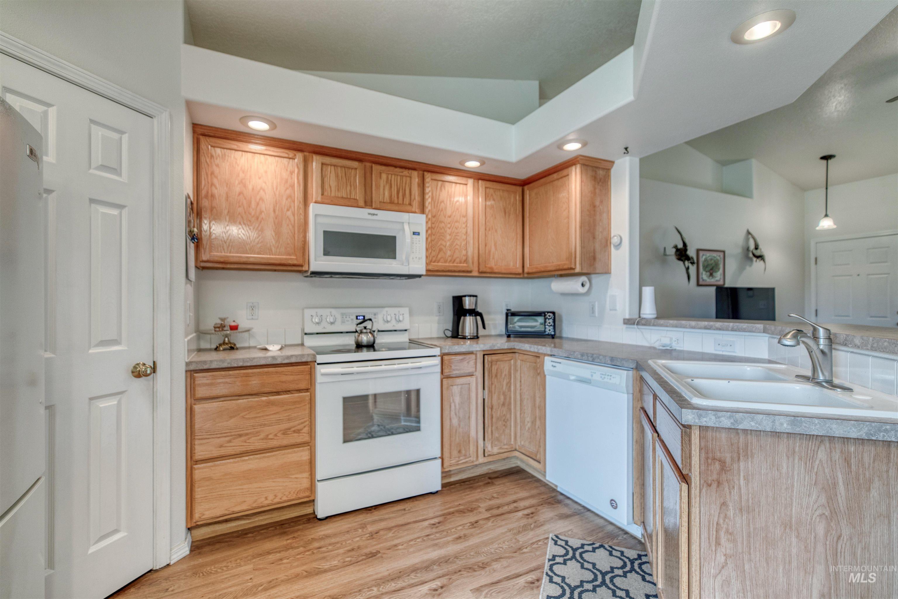 1915 W Mountain Pointe Ave, Nampa, Idaho 83651, 3 Bedrooms, 2 Bathrooms, Residential For Sale, Price $360,000, 98999781