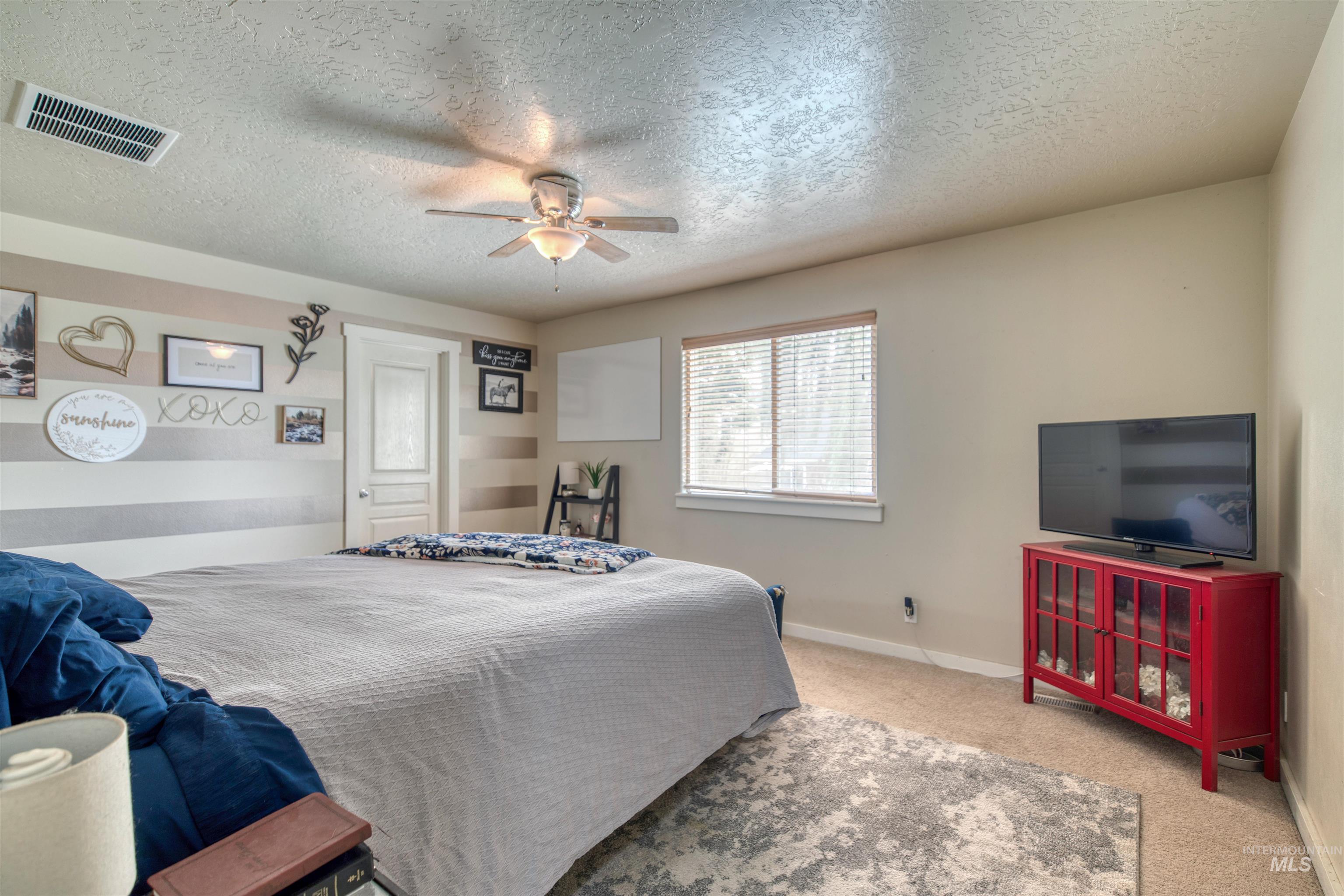 5950 S Harrington Way, Boise, Idaho 83709, 4 Bedrooms, 2.5 Bathrooms, Residential For Sale, Price $475,000,MLS 98999783