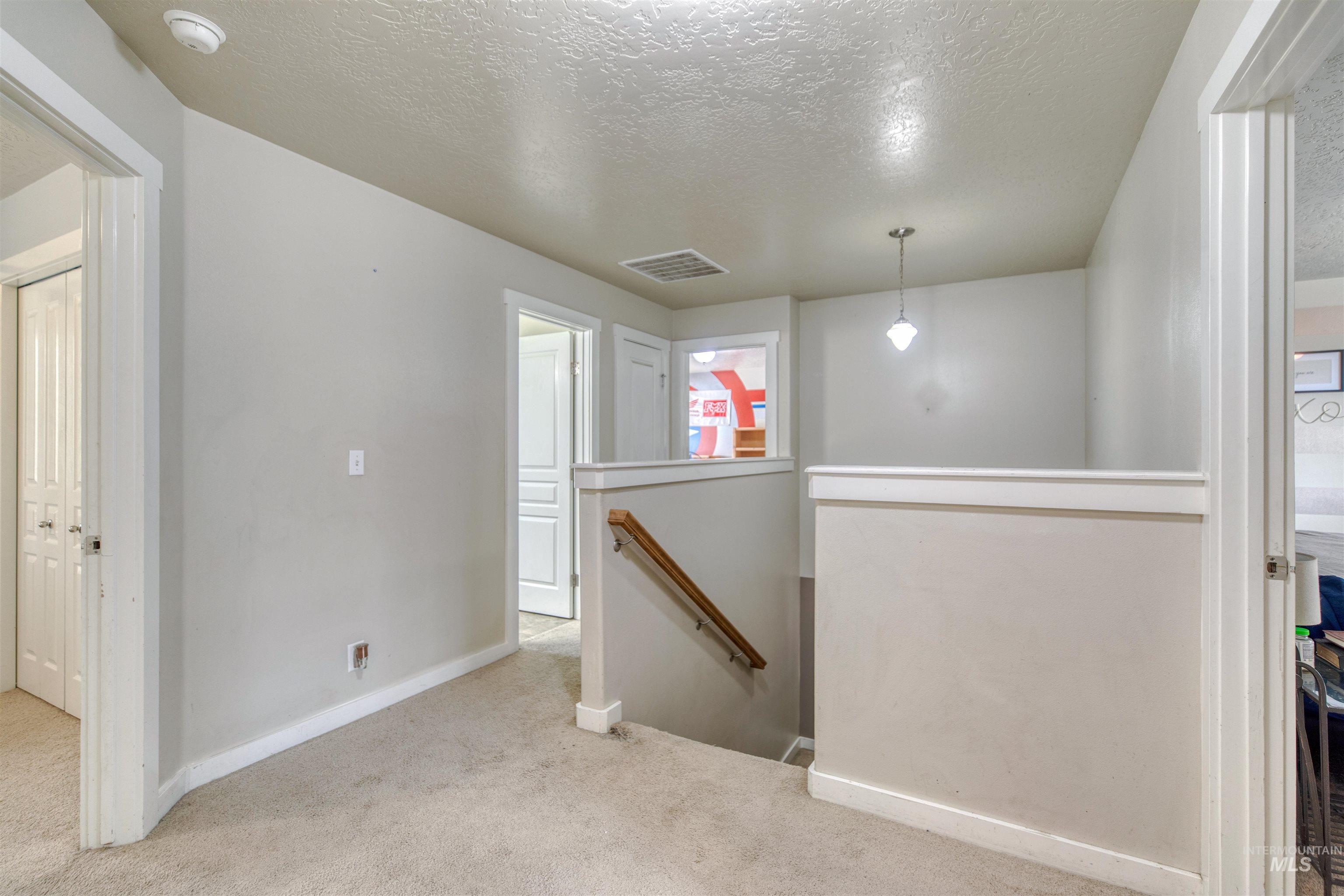 5950 S Harrington Way, Boise, Idaho 83709, 4 Bedrooms, 2.5 Bathrooms, Residential For Sale, Price $475,000,MLS 98999783