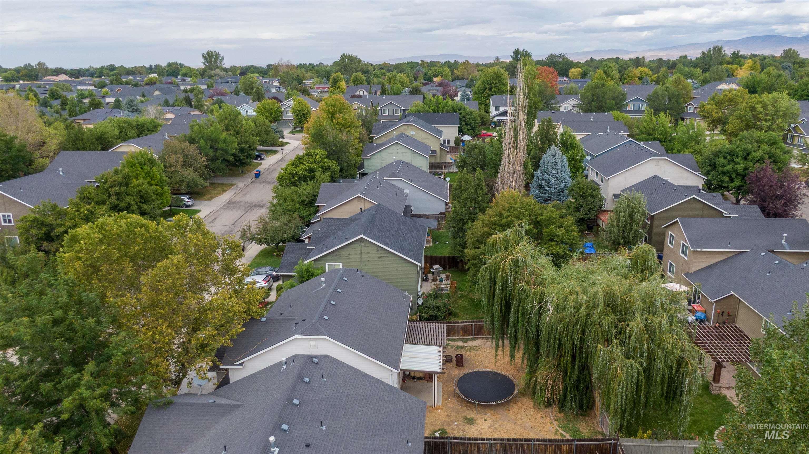 5950 S Harrington Way, Boise, Idaho 83709, 4 Bedrooms, 2.5 Bathrooms, Residential For Sale, Price $475,000,MLS 98999783