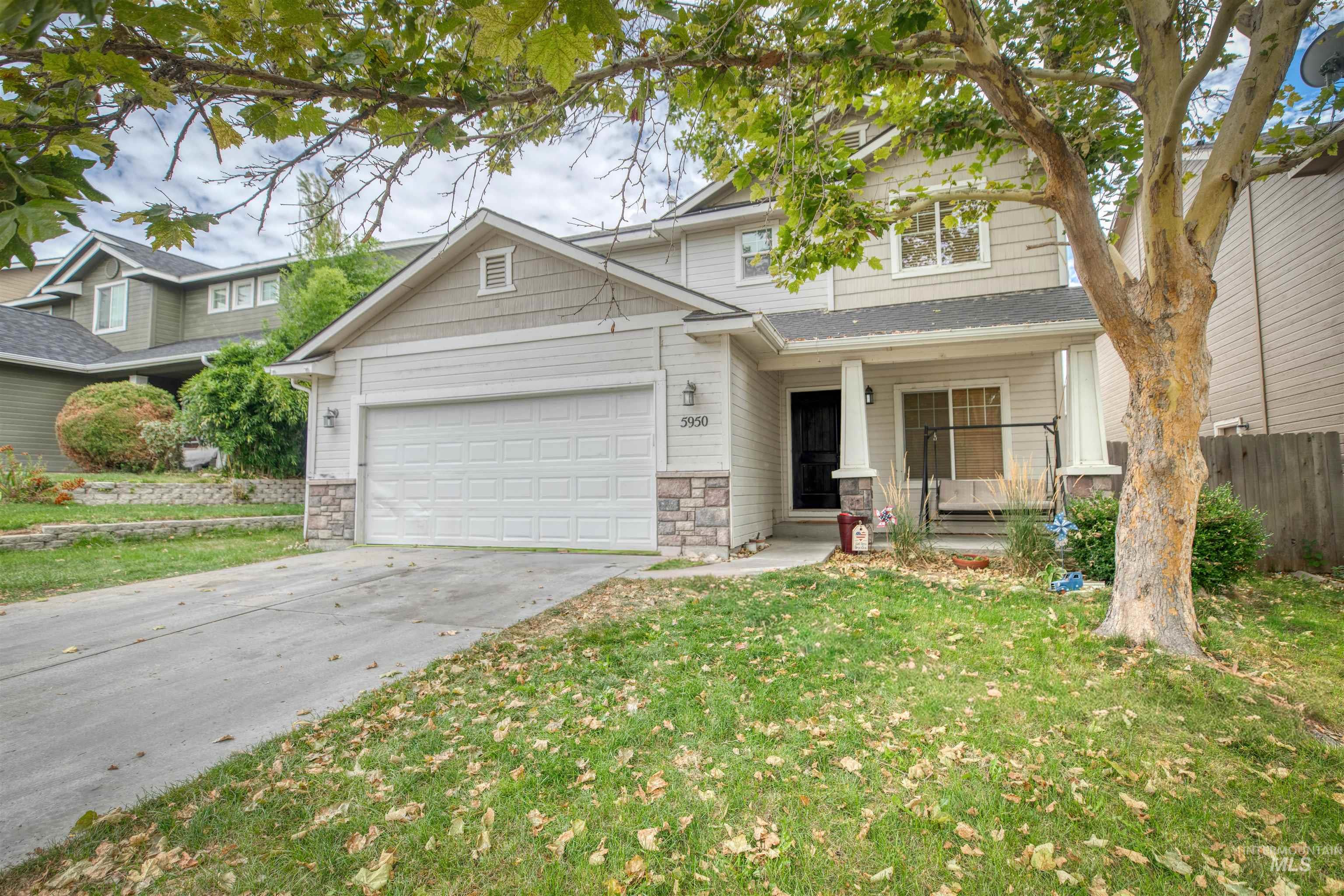 5950 S Harrington Way, Boise, Idaho 83709, 4 Bedrooms, 2.5 Bathrooms, Residential For Sale, Price $475,000,MLS 98999783