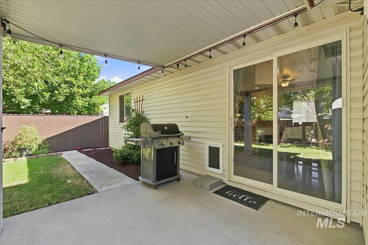 631 N Moonglow Ave, Kuna, Idaho 83634, 4 Bedrooms, 2 Bathrooms, Residential For Sale, Price $395,000,MLS 98999784