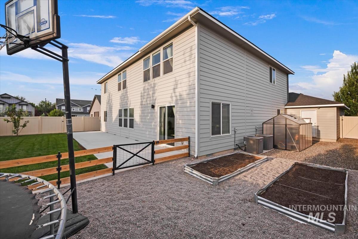 3101 N Night Owl Ave, Kuna, Idaho 83634, 4 Bedrooms, 3 Bathrooms, Residential For Sale, Price $645,000,MLS 98999785