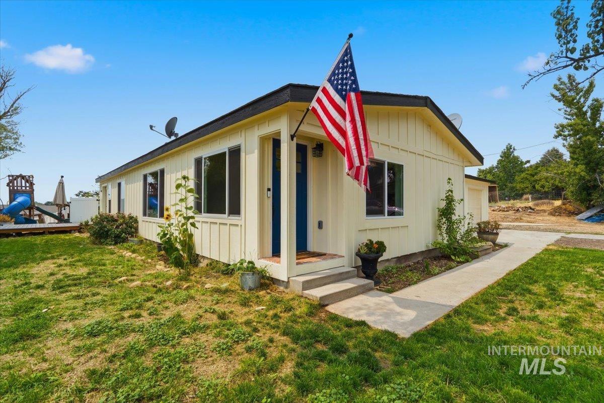 17114 Goodson Rd, Caldwell, Idaho 83607, 3 Bedrooms, 2 Bathrooms, Residential For Sale, Price $547,897,MLS 98999786