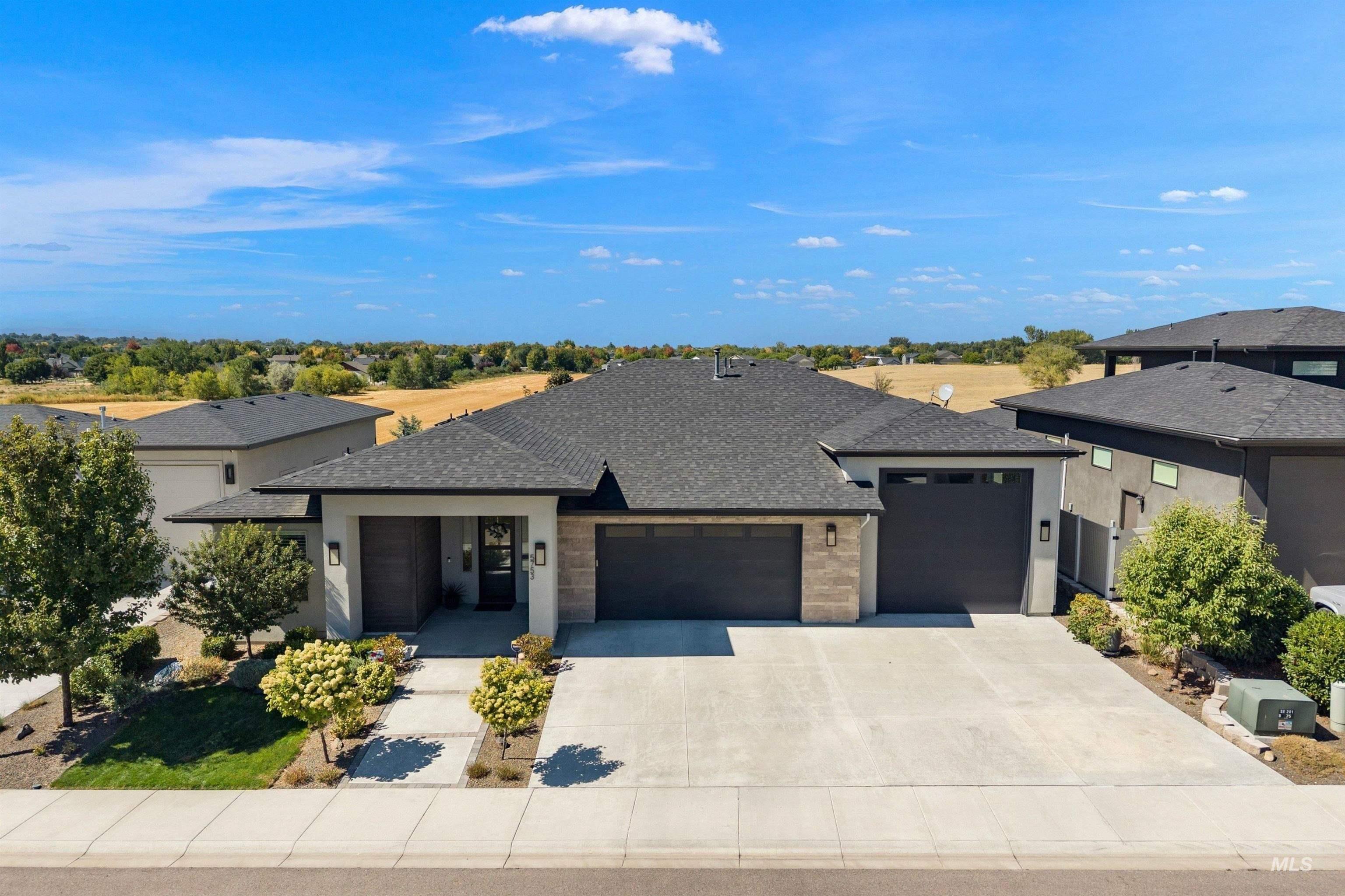 5753 S Snowshoe Ave, Boise, Idaho 83709, 3 Bedrooms, 2 Bathrooms, Residential For Sale, Price $795,000,MLS 98999787