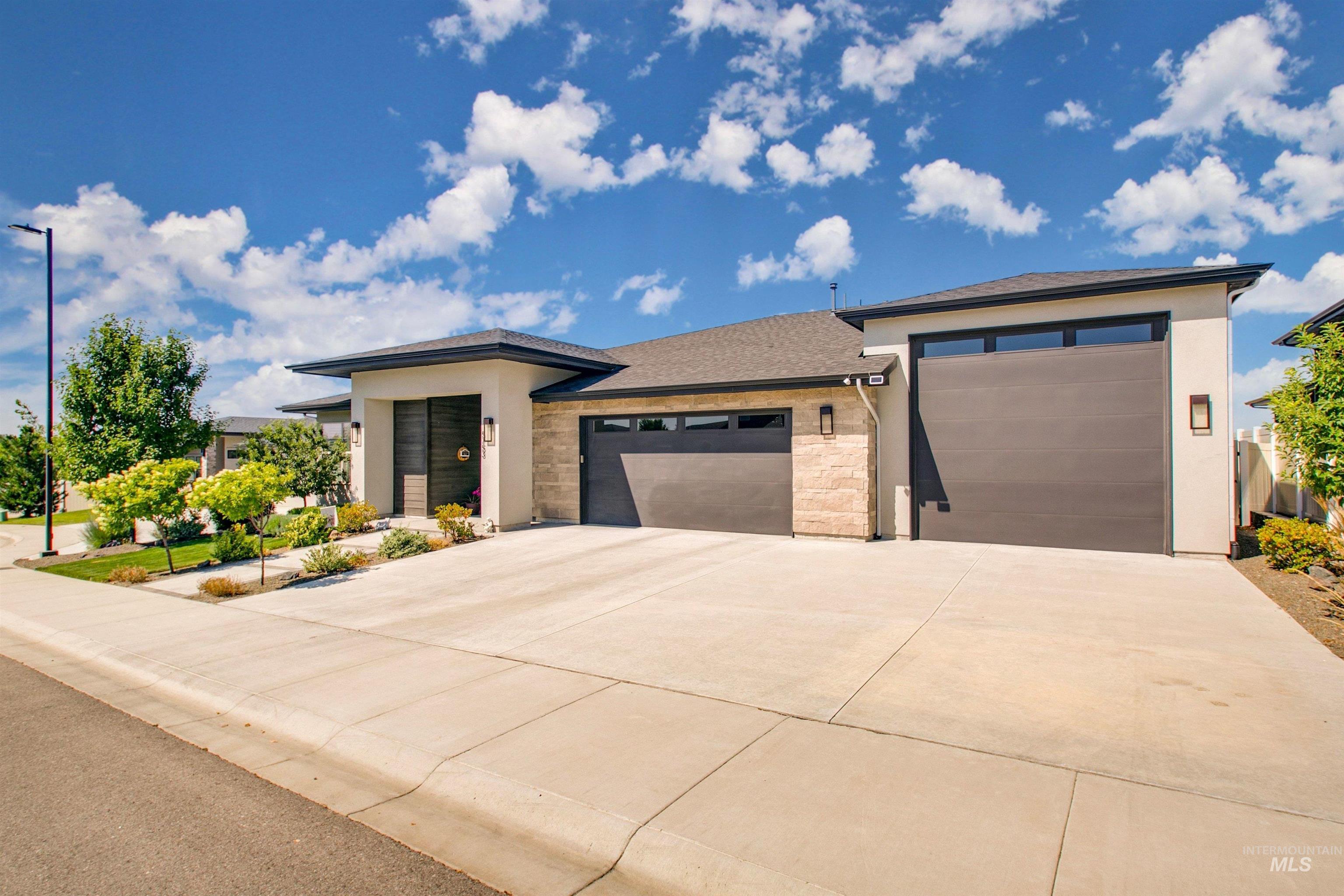 5753 S Snowshoe Ave, Boise, Idaho 83709, 3 Bedrooms, 2 Bathrooms, Residential For Sale, Price $795,000,MLS 98999787