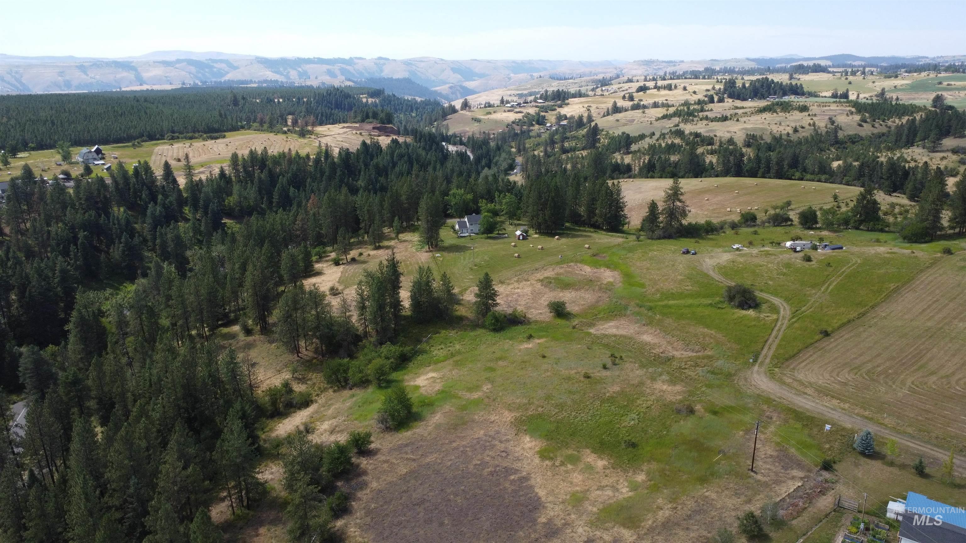 637 Leitch Creek Rd, Kooskia, Idaho 83539, 3 Bedrooms, 2.5 Bathrooms, Residential For Sale, Price $679,000,MLS 98999788